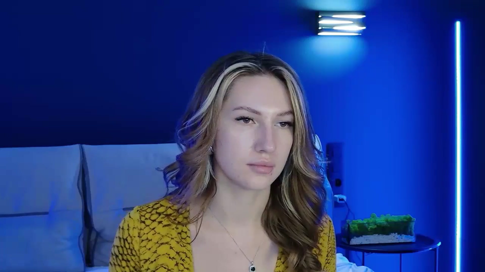 Gallery image thumbnail from LovelyGin's myfreecams stream on, 10/07/2025, 16:18 image 16 of 20