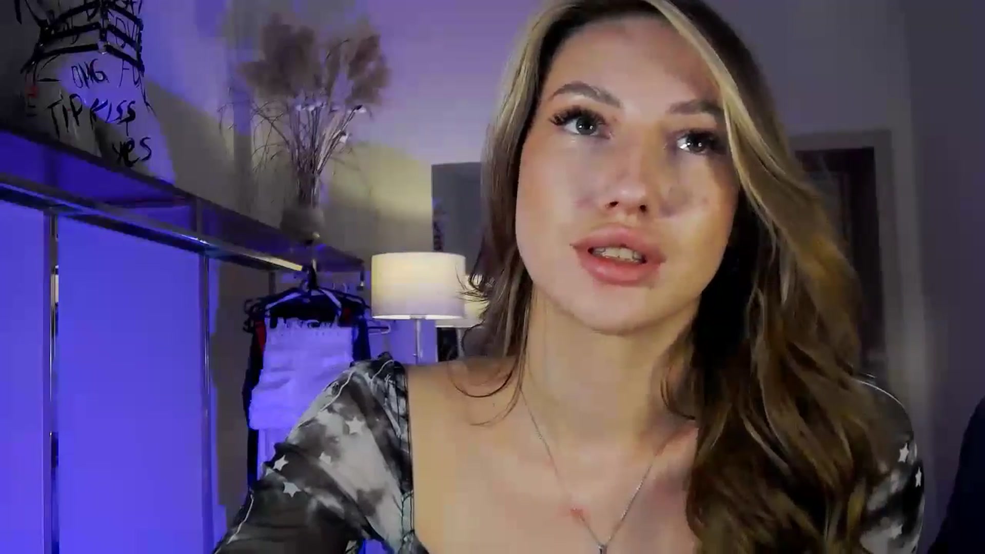 Gallery image thumbnail from LovelyGin's myfreecams stream on, 10/14/2025, 16:52 image 19 of 20
