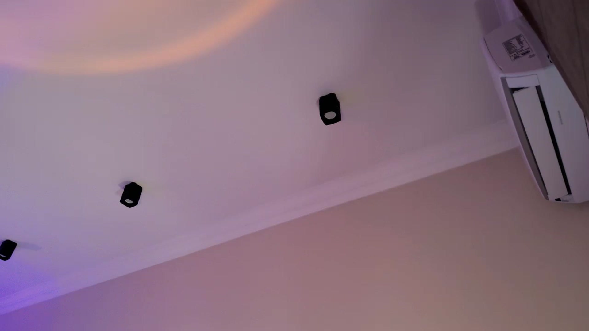 Gallery image thumbnail from LovelyGin's myfreecams stream on, 10/17/2025, 14:37 image 18 of 20