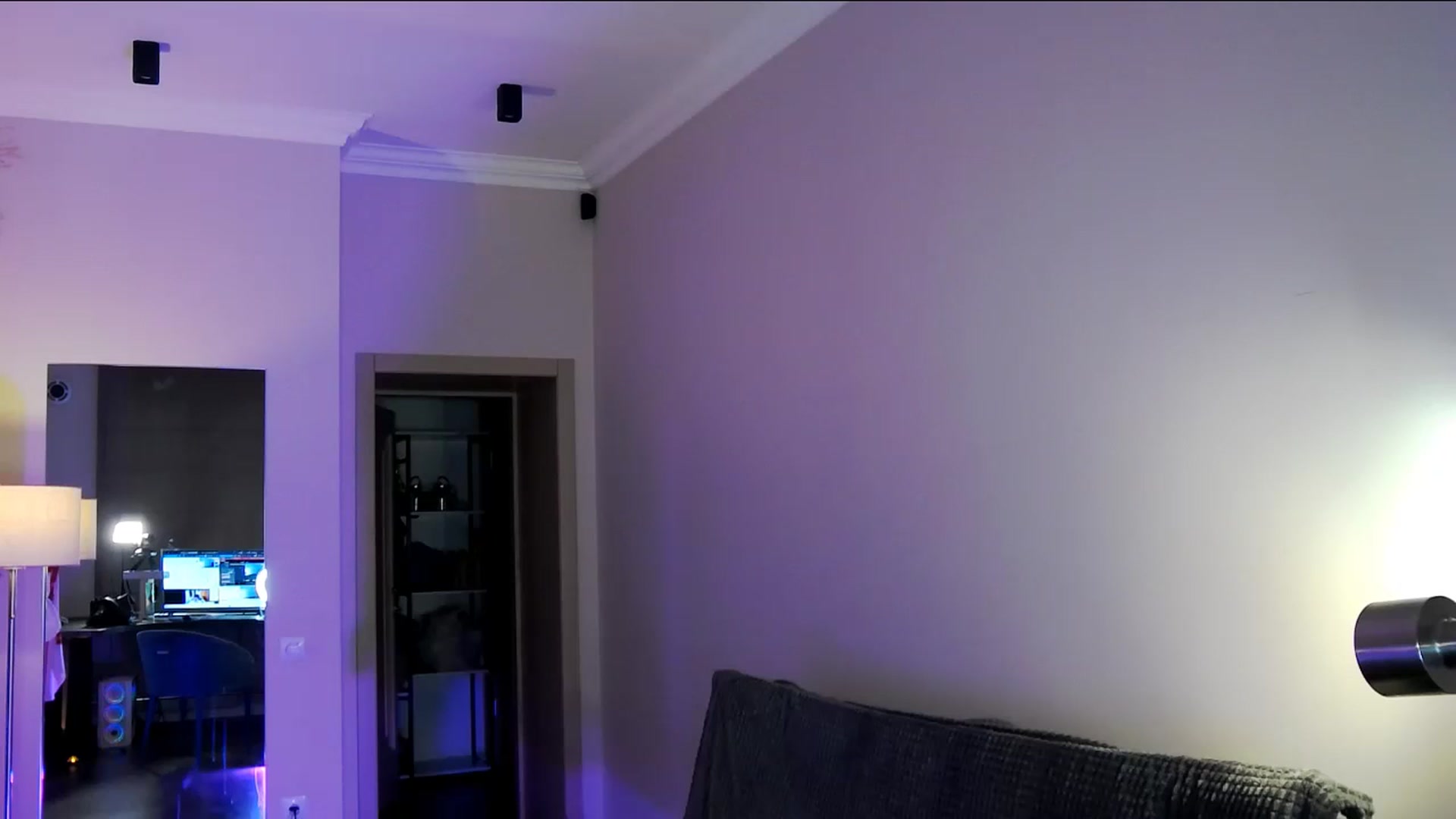Gallery image thumbnail from LovelyGin's myfreecams stream on, 10/21/2025, 13:18 image 6 of 20