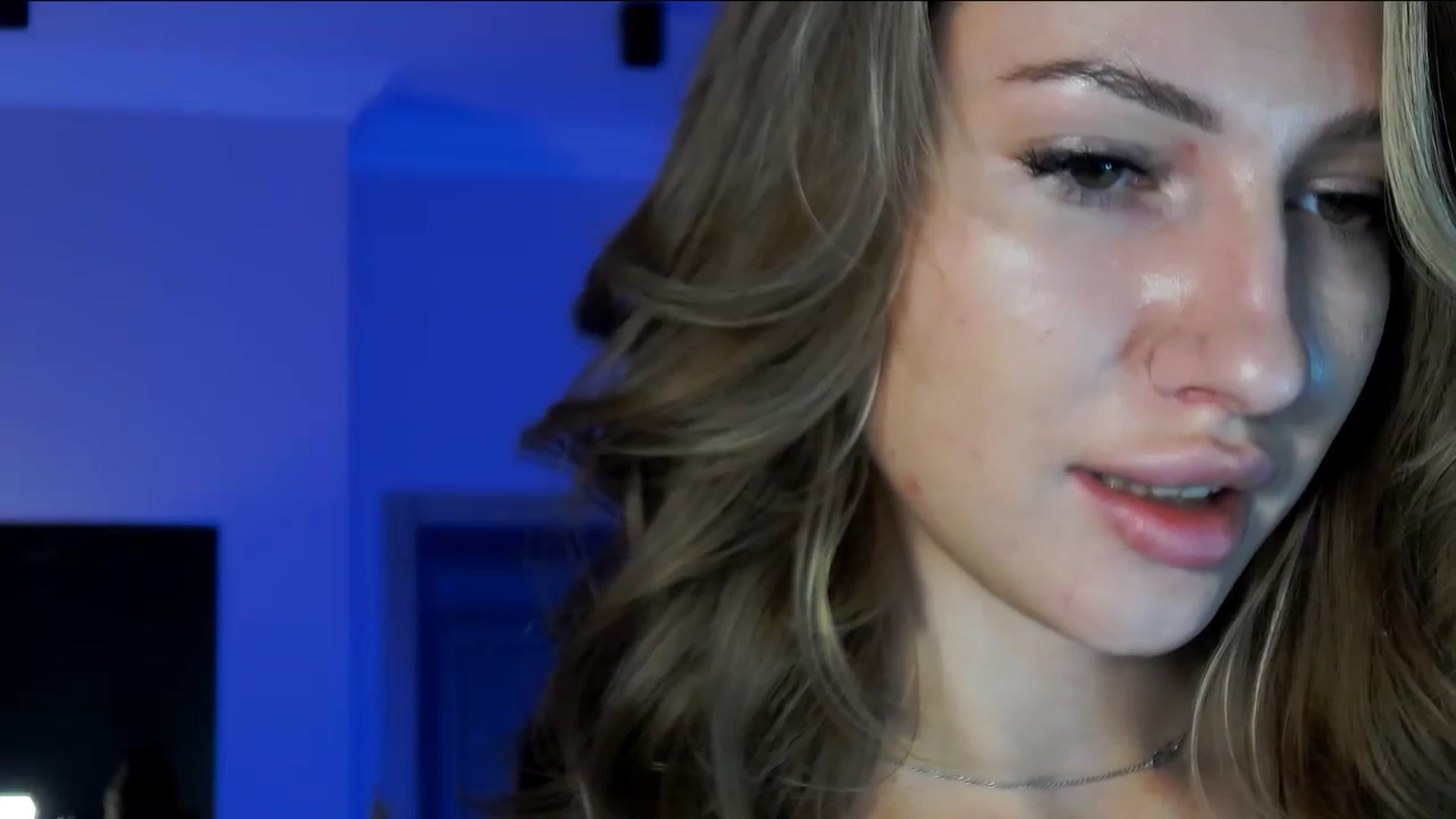 Gallery image thumbnail from LovelyGin's myfreecams stream on, 10/21/2025, 14:50 image 8 of 20