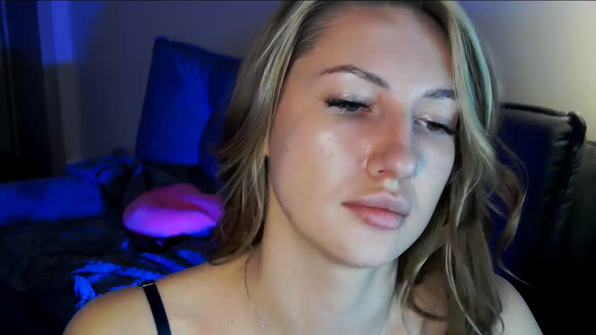 Gallery image thumbnail from LovelyGin's myfreecams stream on, 10/21/2025, 14:50 image 20 of 20