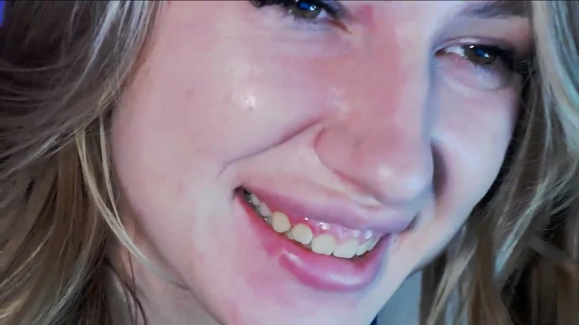 Gallery image thumbnail from LovelyGin's myfreecams stream on, 10/21/2025, 14:50 image 15 of 20