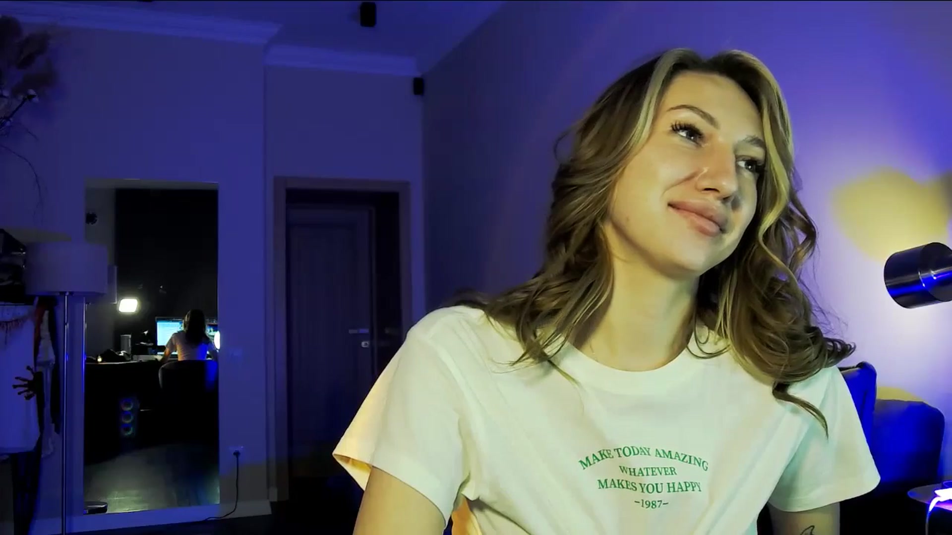 Gallery image thumbnail from LovelyGin's myfreecams stream on, 10/21/2025, 17:30 image 4 of 20