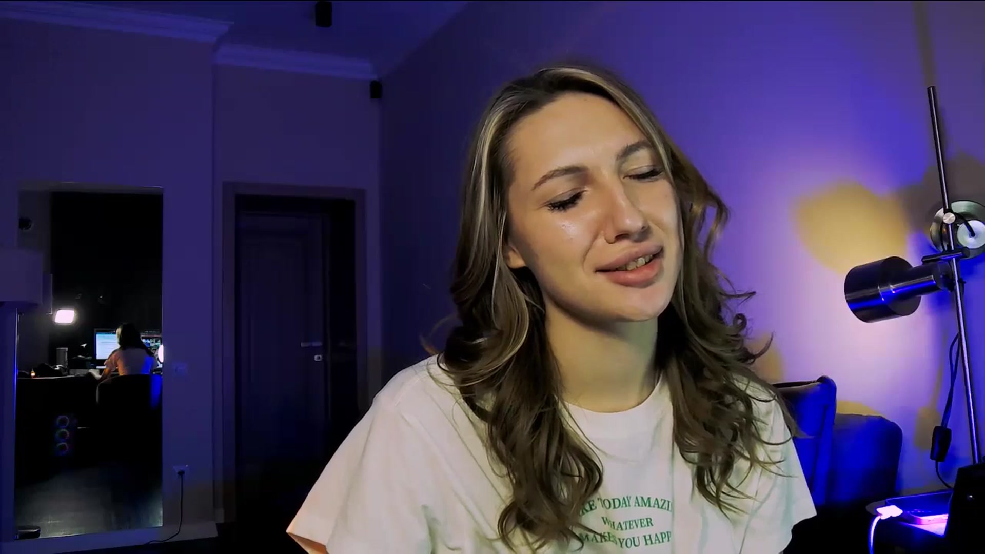 Gallery image thumbnail from LovelyGin's myfreecams stream on, 10/21/2025, 17:30 image 15 of 20