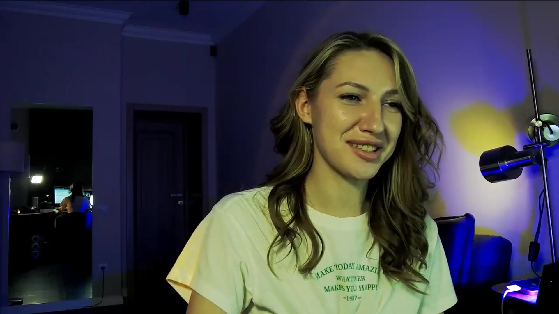 Gallery image thumbnail from LovelyGin's myfreecams stream on, 10/21/2025, 17:30 image 9 of 20