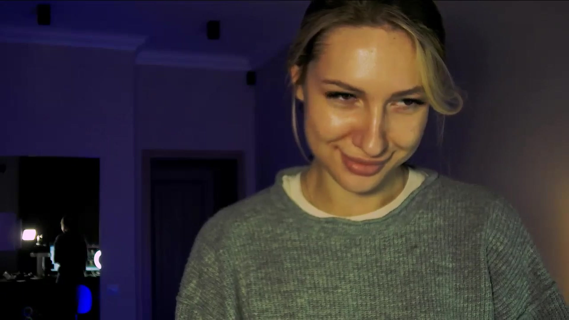 Gallery image thumbnail from LovelyGin's myfreecams stream on, 10/21/2025, 19:04 image 19 of 20