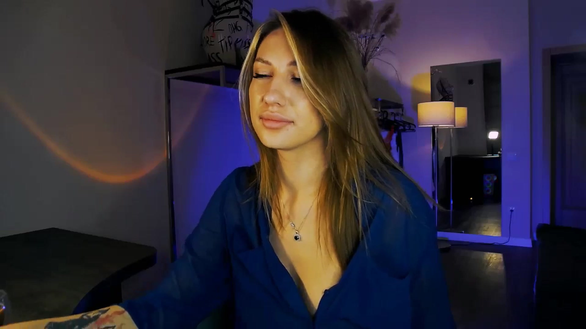 Gallery image thumbnail from LovelyGin's myfreecams stream on, 10/23/2025, 13:52 image 6 of 20
