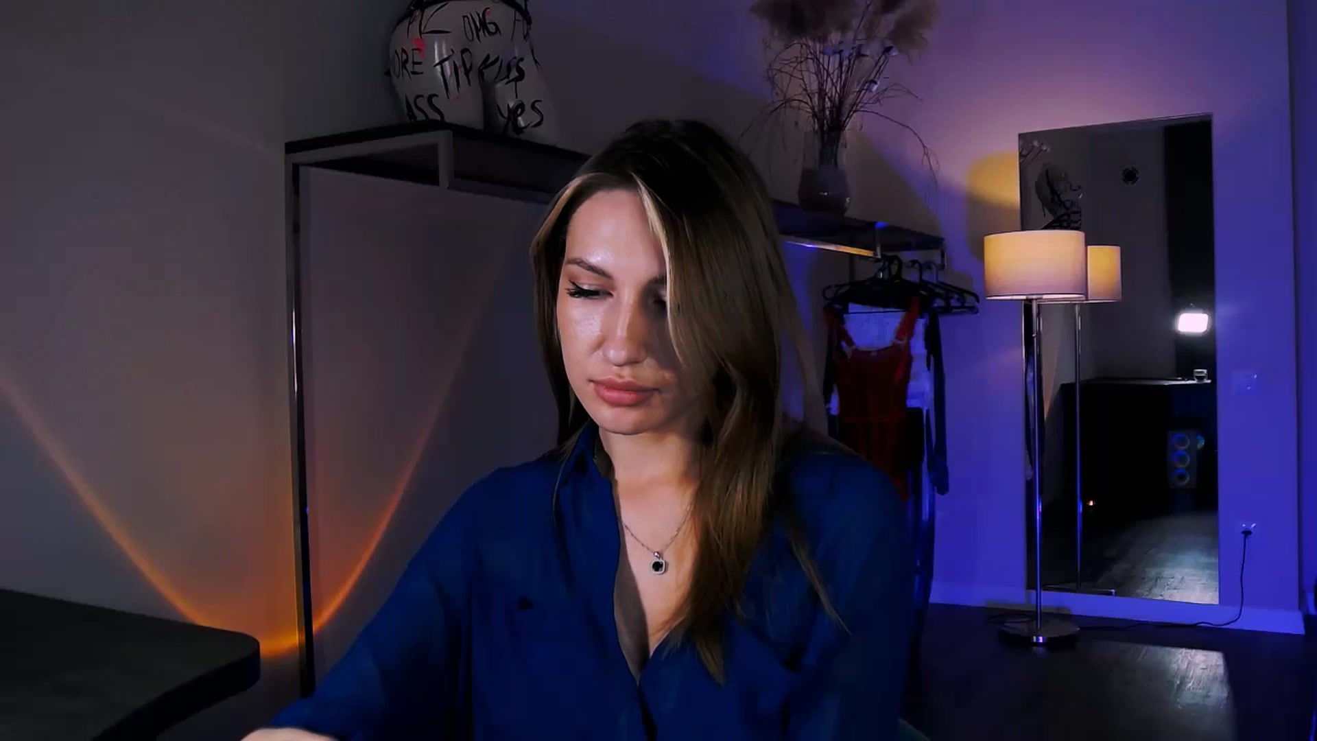 Gallery image thumbnail from LovelyGin's myfreecams stream on, 10/23/2025, 14:43 image 10 of 20