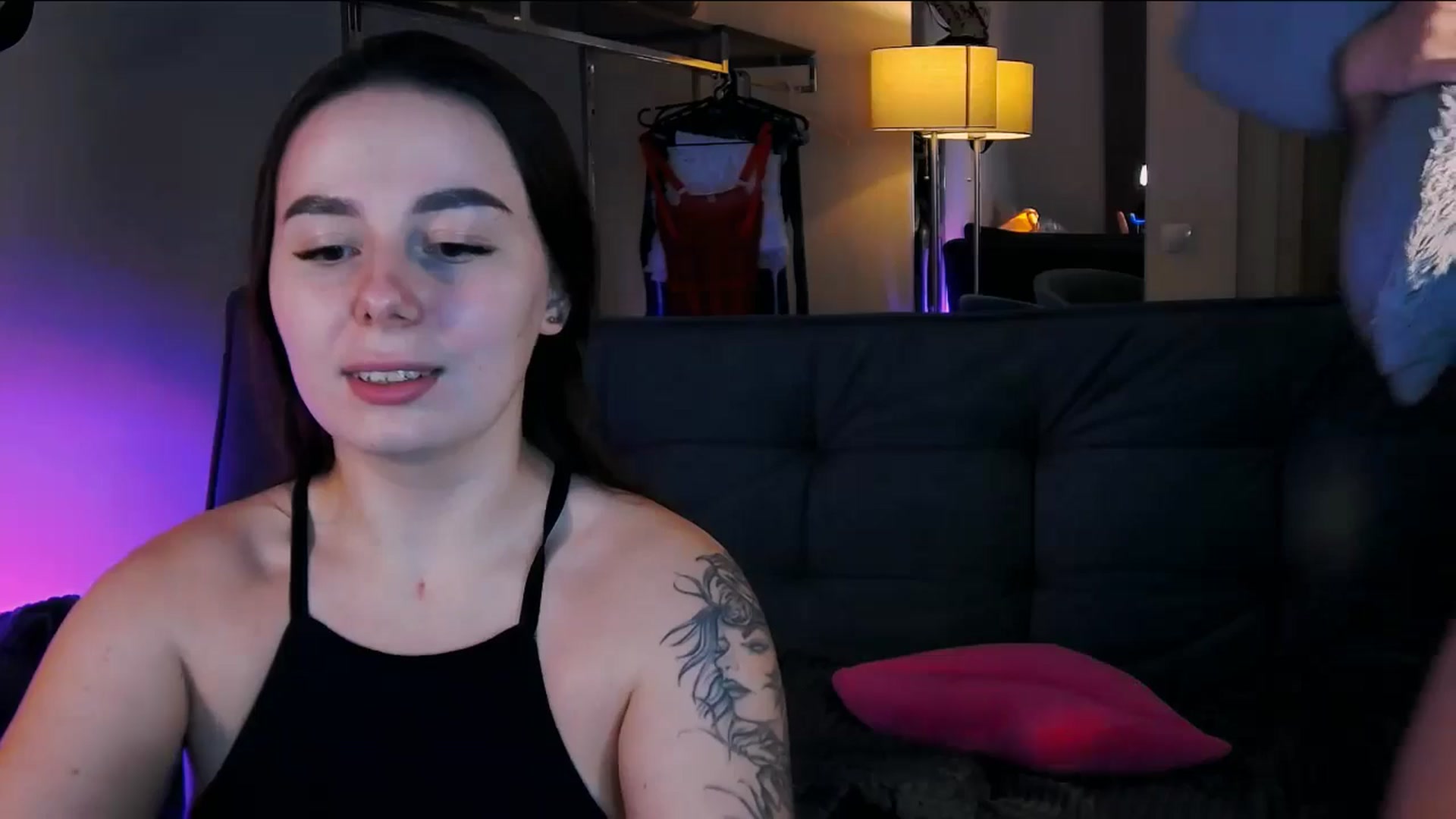 Gallery image thumbnail from LovelyGin's myfreecams stream on, 10/29/2025, 16:28 image 12 of 20