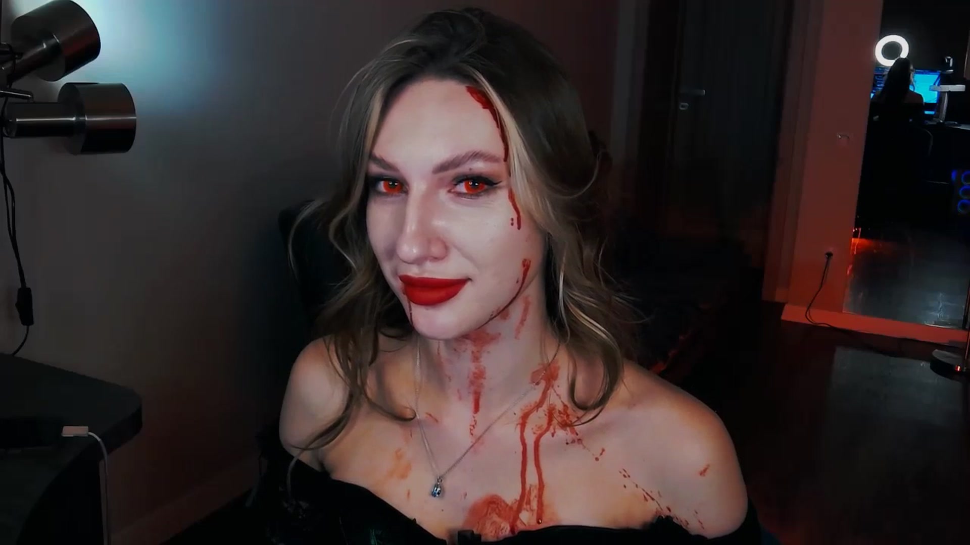 Gallery image thumbnail from LovelyGin's myfreecams stream on, 10/31/2025, 20:06 image 6 of 20