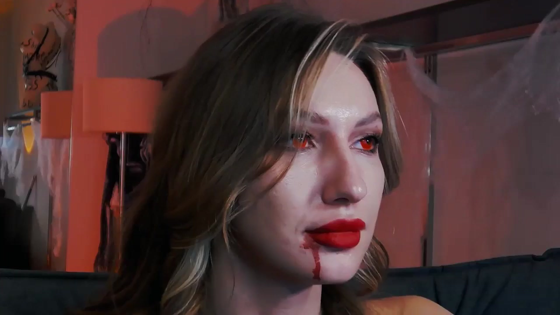 Gallery image thumbnail from LovelyGin's myfreecams stream on, 10/31/2025, 20:06 image 14 of 20