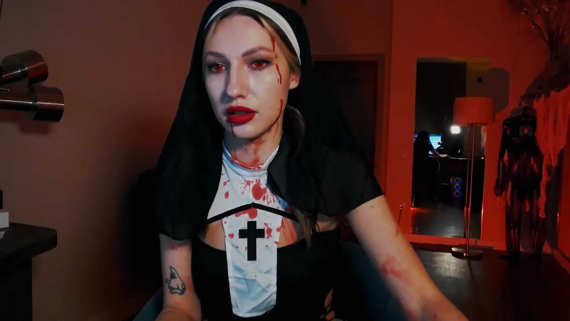 Gallery image thumbnail from LovelyGin's myfreecams stream on, 10/31/2025, 20:06 image 3 of 20
