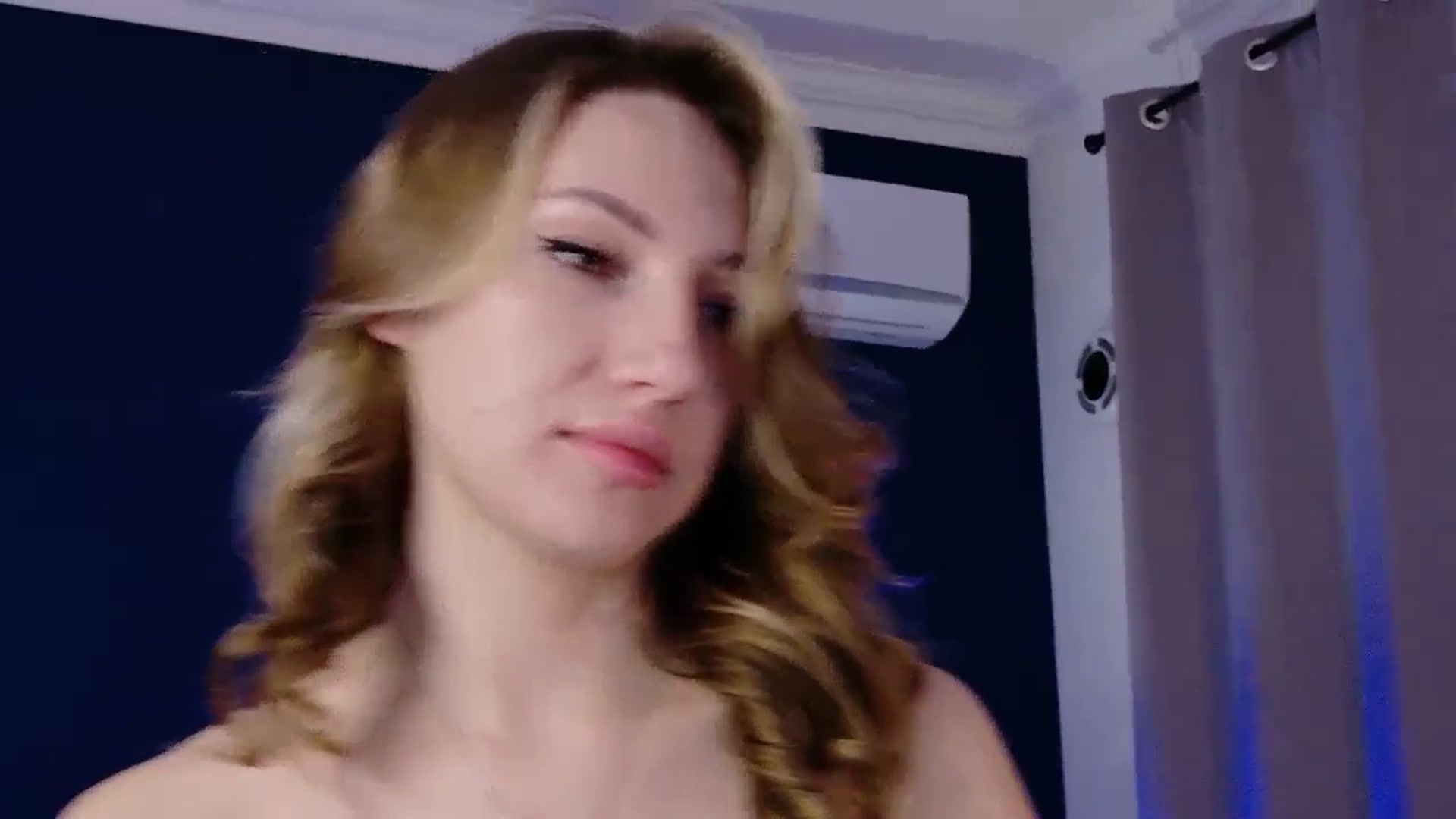 Gallery image thumbnail from LovelyGin's myfreecams stream on, 11/04/2025, 14:28 image 6 of 20