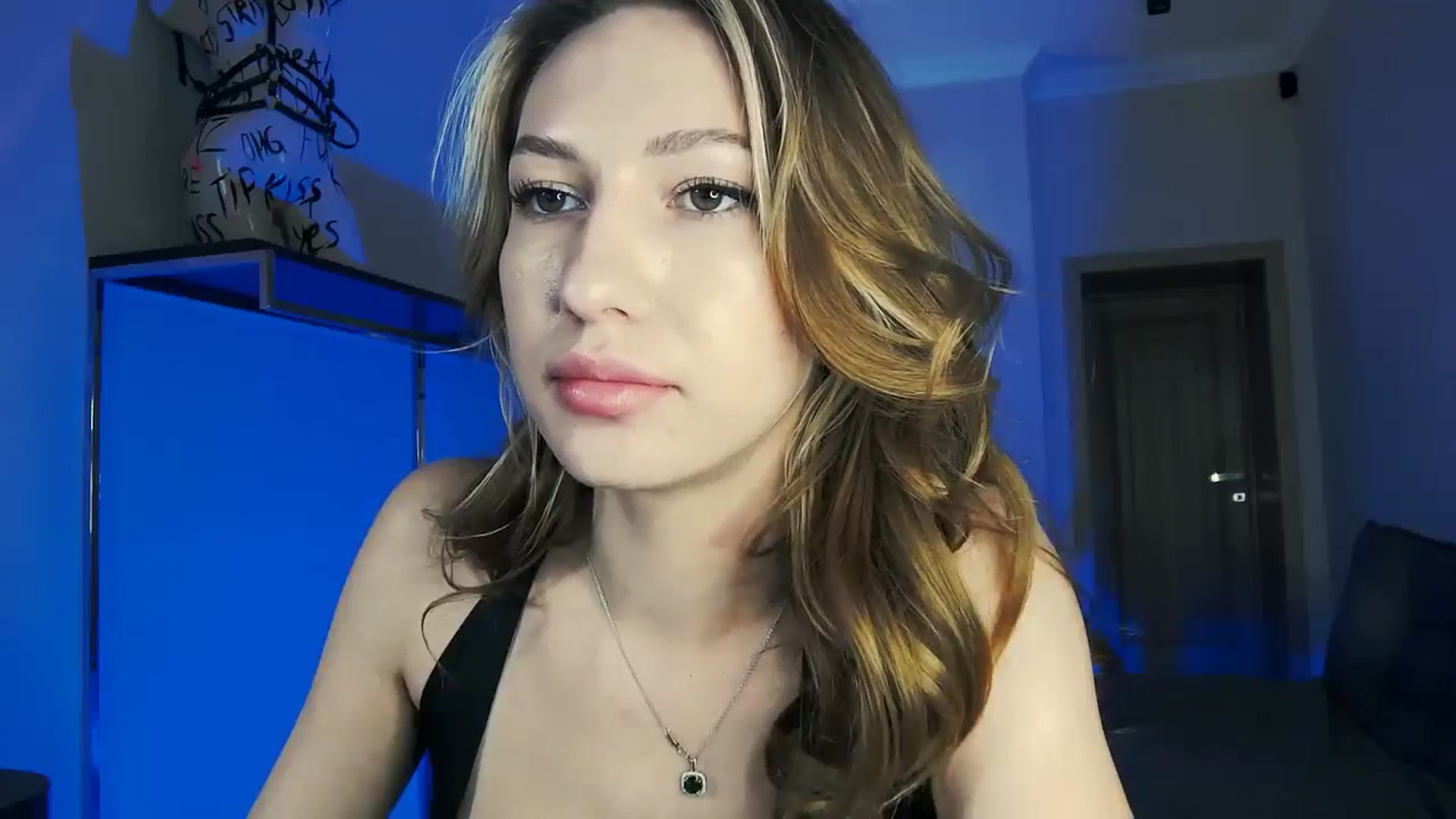 Gallery image thumbnail from LovelyGin's myfreecams stream on, 11/05/2025, 14:27 image 4 of 20