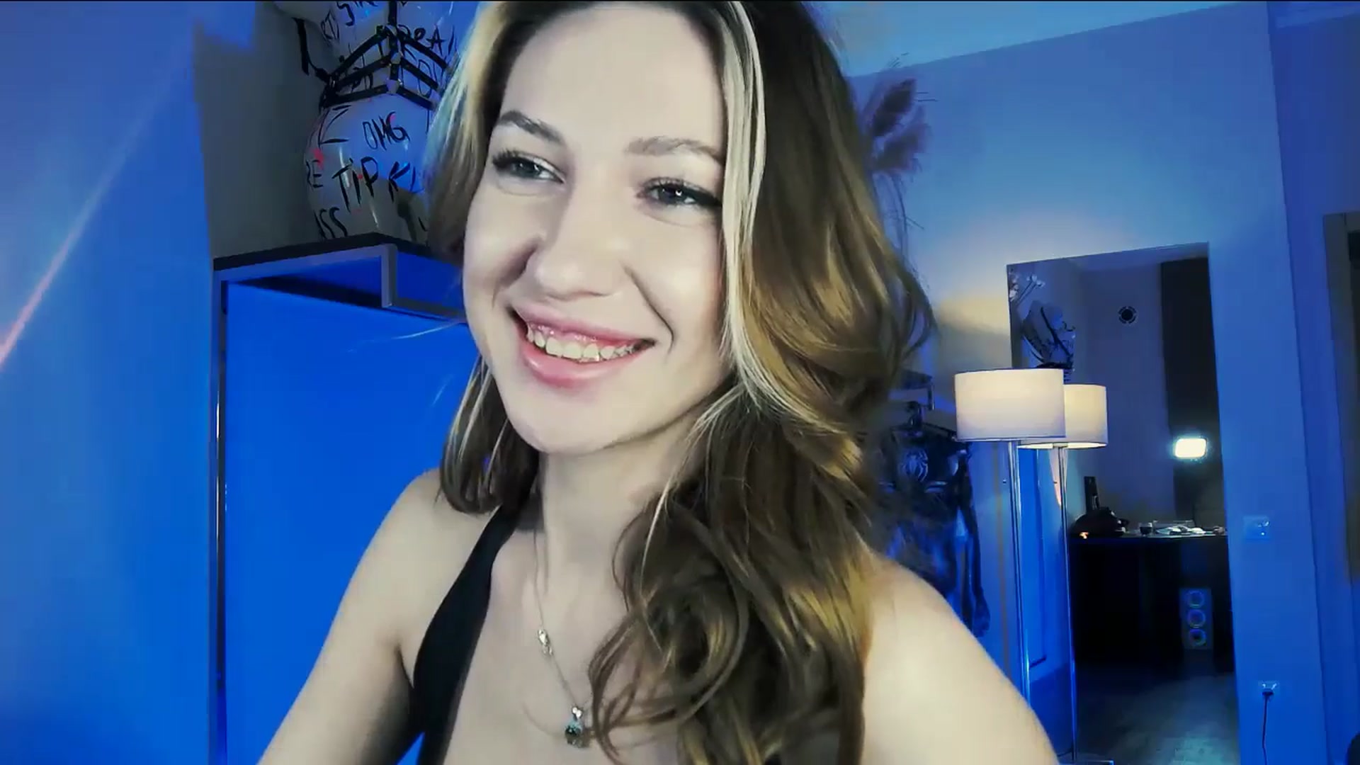 Gallery image thumbnail from LovelyGin's myfreecams stream on, 11/05/2025, 15:46 image 10 of 20
