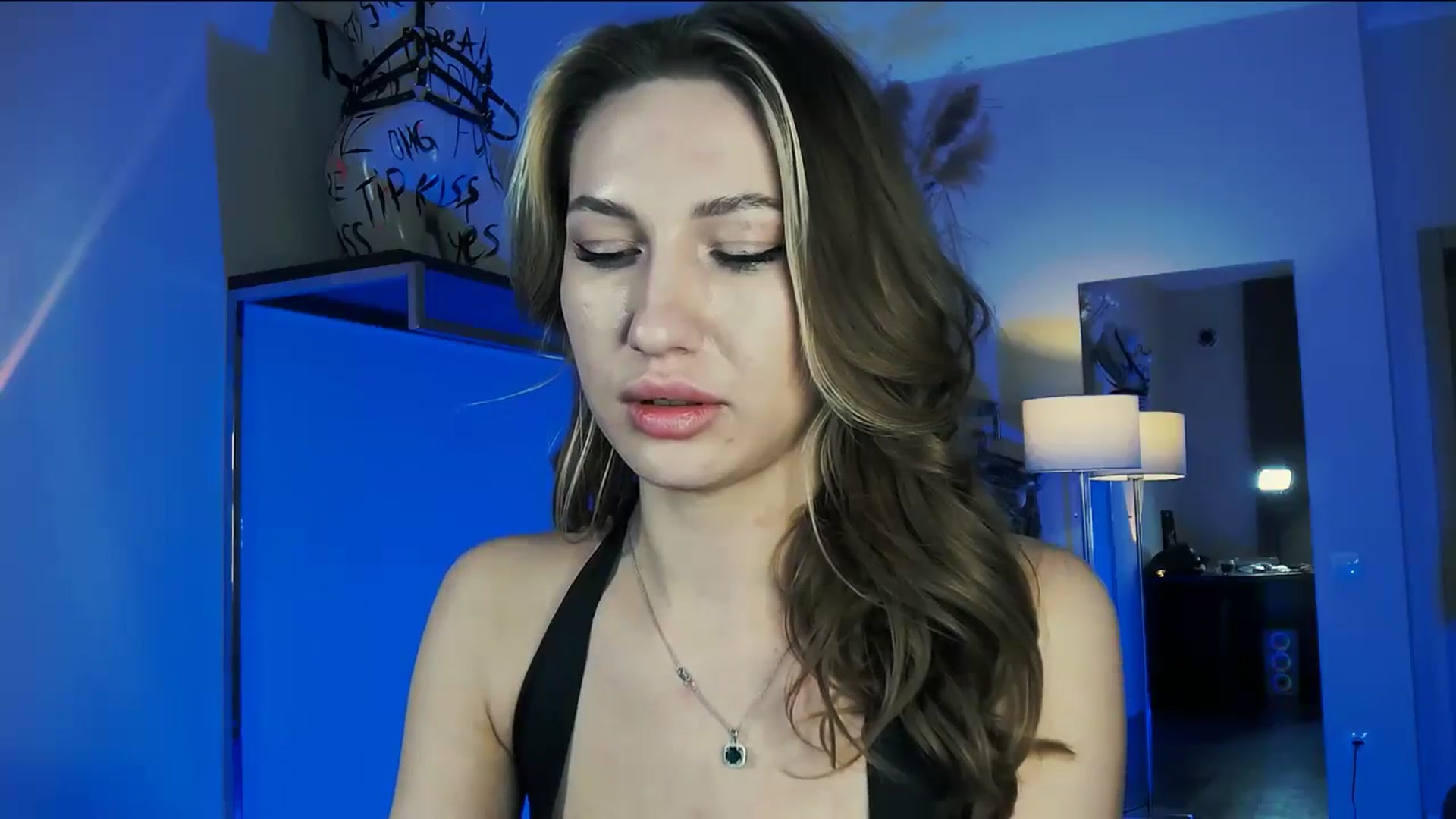 Gallery image thumbnail from LovelyGin's myfreecams stream on, 11/05/2025, 15:46 image 9 of 20