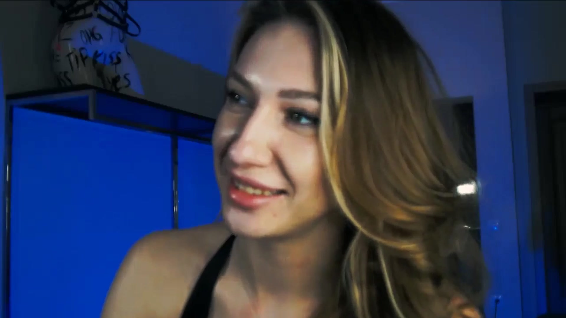 Gallery image thumbnail from LovelyGin's myfreecams stream on, 11/05/2025, 17:09 image 5 of 20