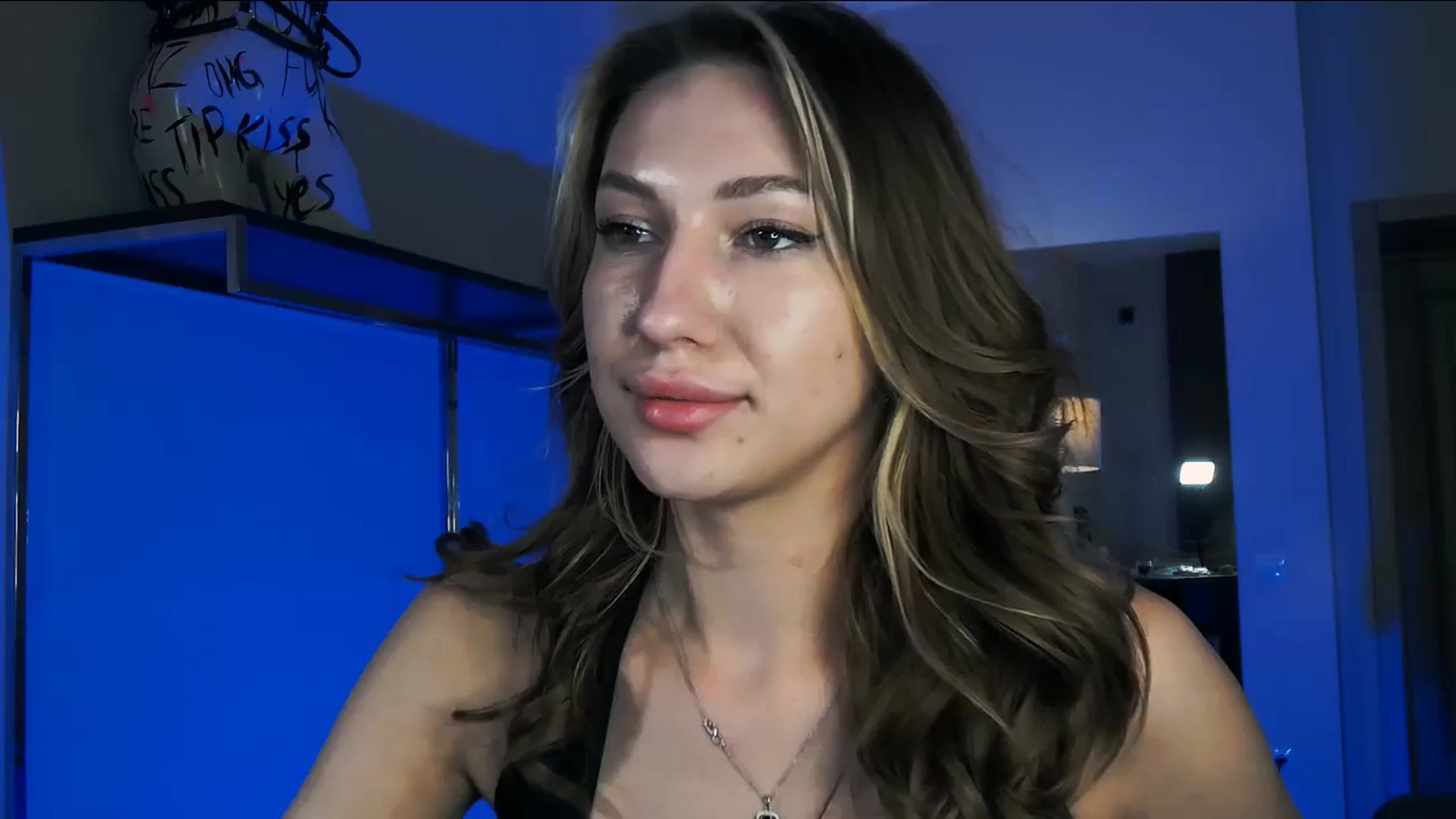 Gallery image thumbnail from LovelyGin's myfreecams stream on, 11/05/2025, 17:09 image 18 of 20