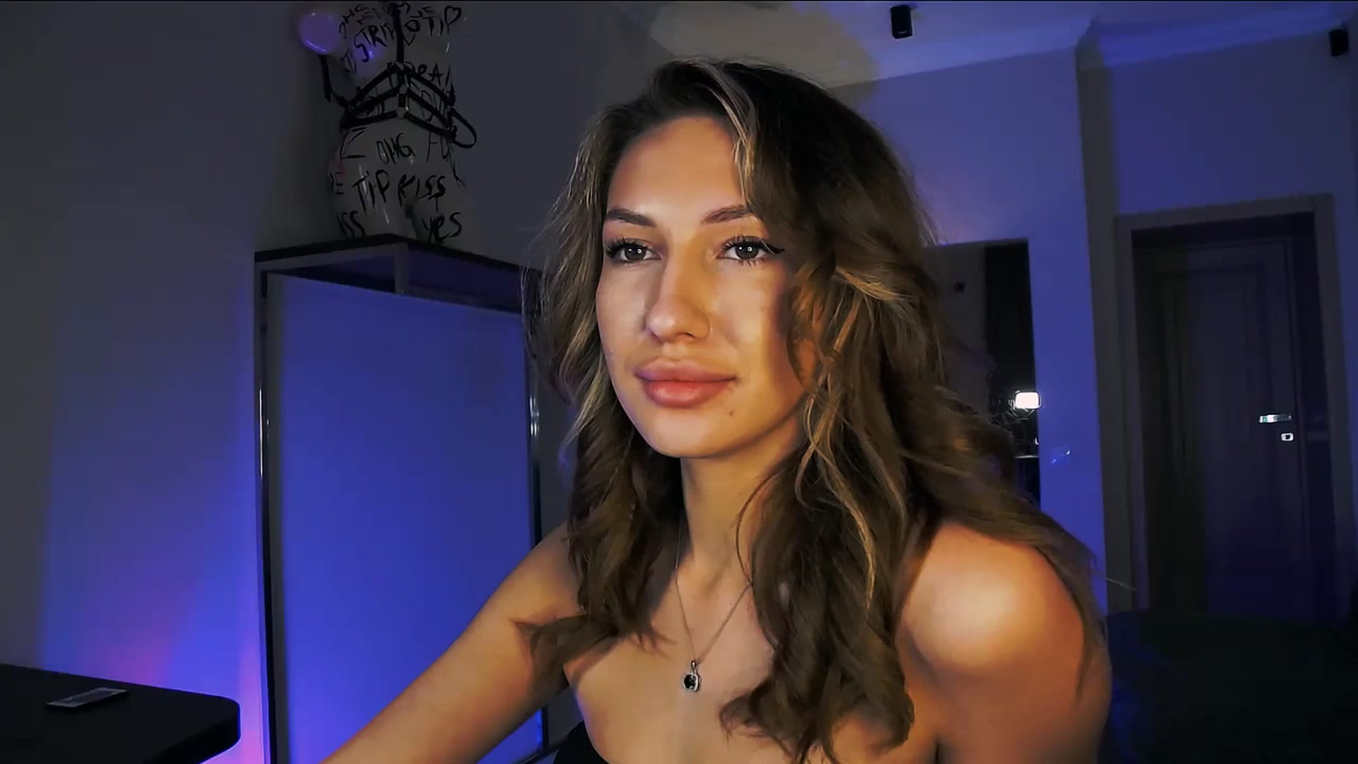 Gallery image thumbnail from LovelyGin's myfreecams stream on, 11/07/2025, 14:28 image 6 of 20