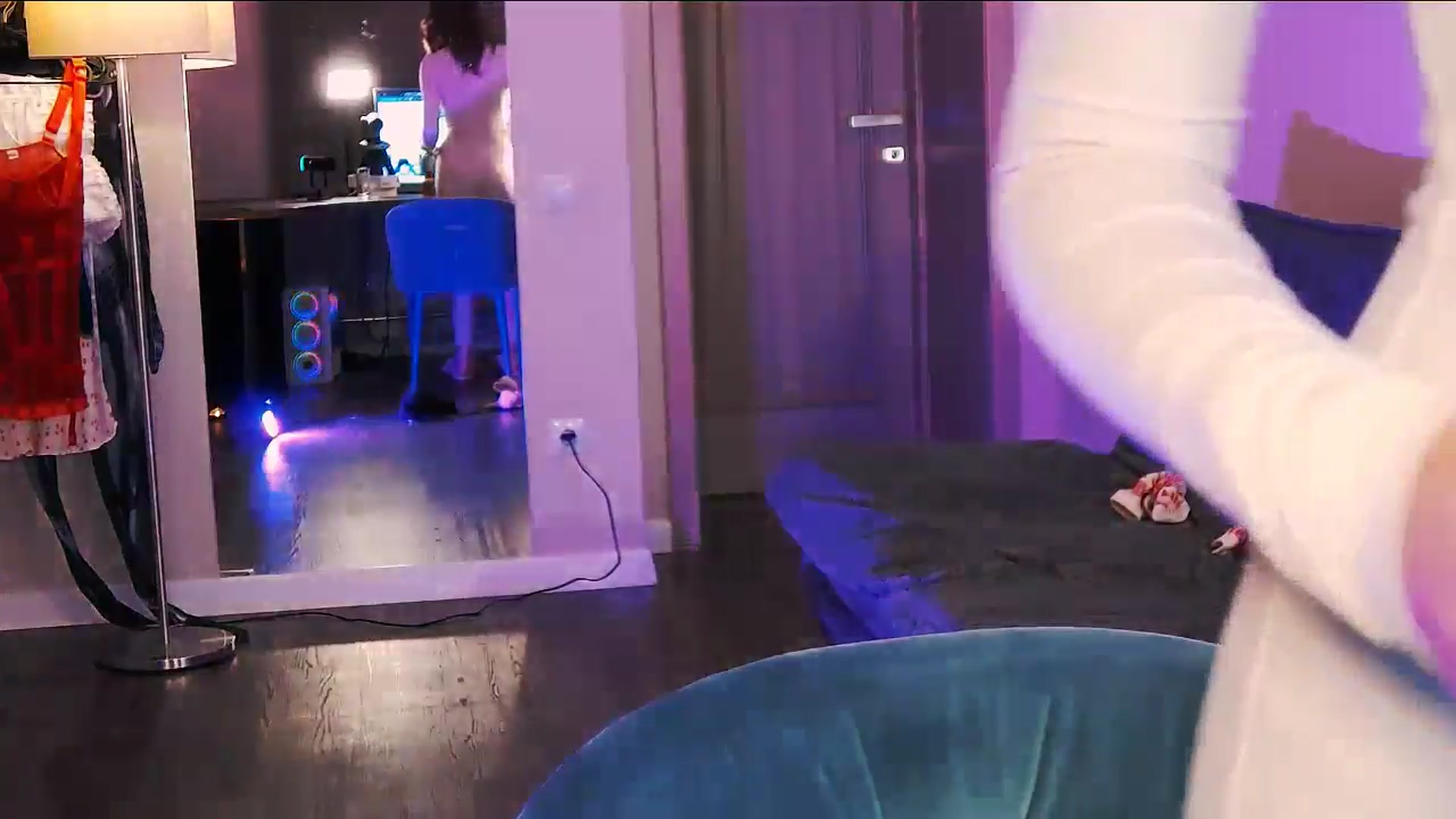 Gallery image thumbnail from LovelyGin's myfreecams stream on, 11/07/2025, 18:04 image 10 of 20