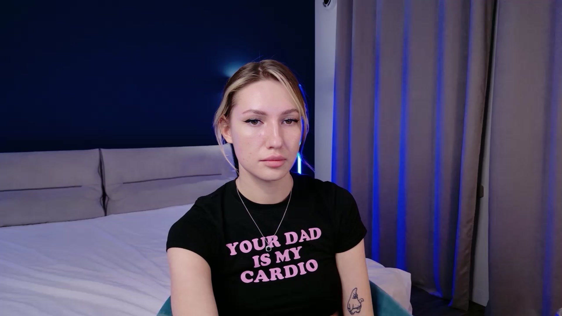 Gallery image thumbnail from LovelyGin's myfreecams stream on, 11/10/2025, 16:39 image 14 of 20