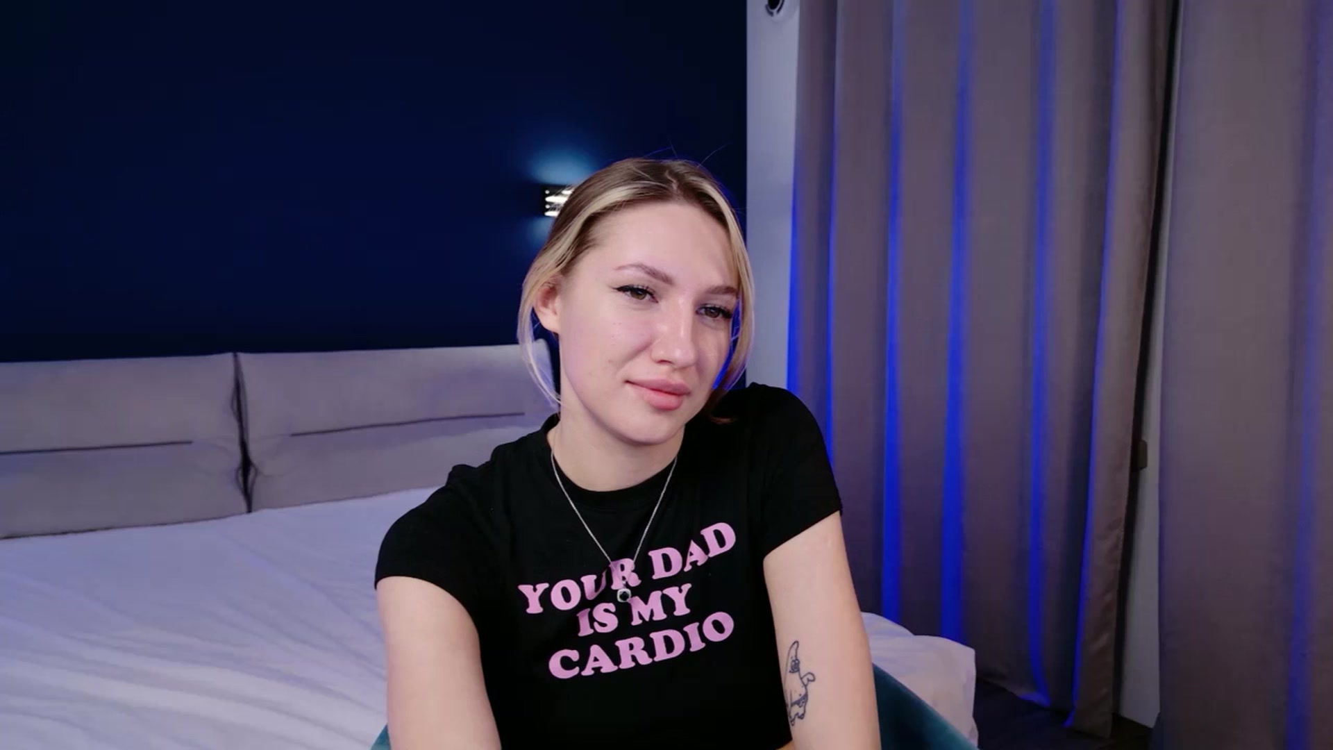Gallery image thumbnail from LovelyGin's myfreecams stream on, 11/10/2025, 16:39 image 17 of 20