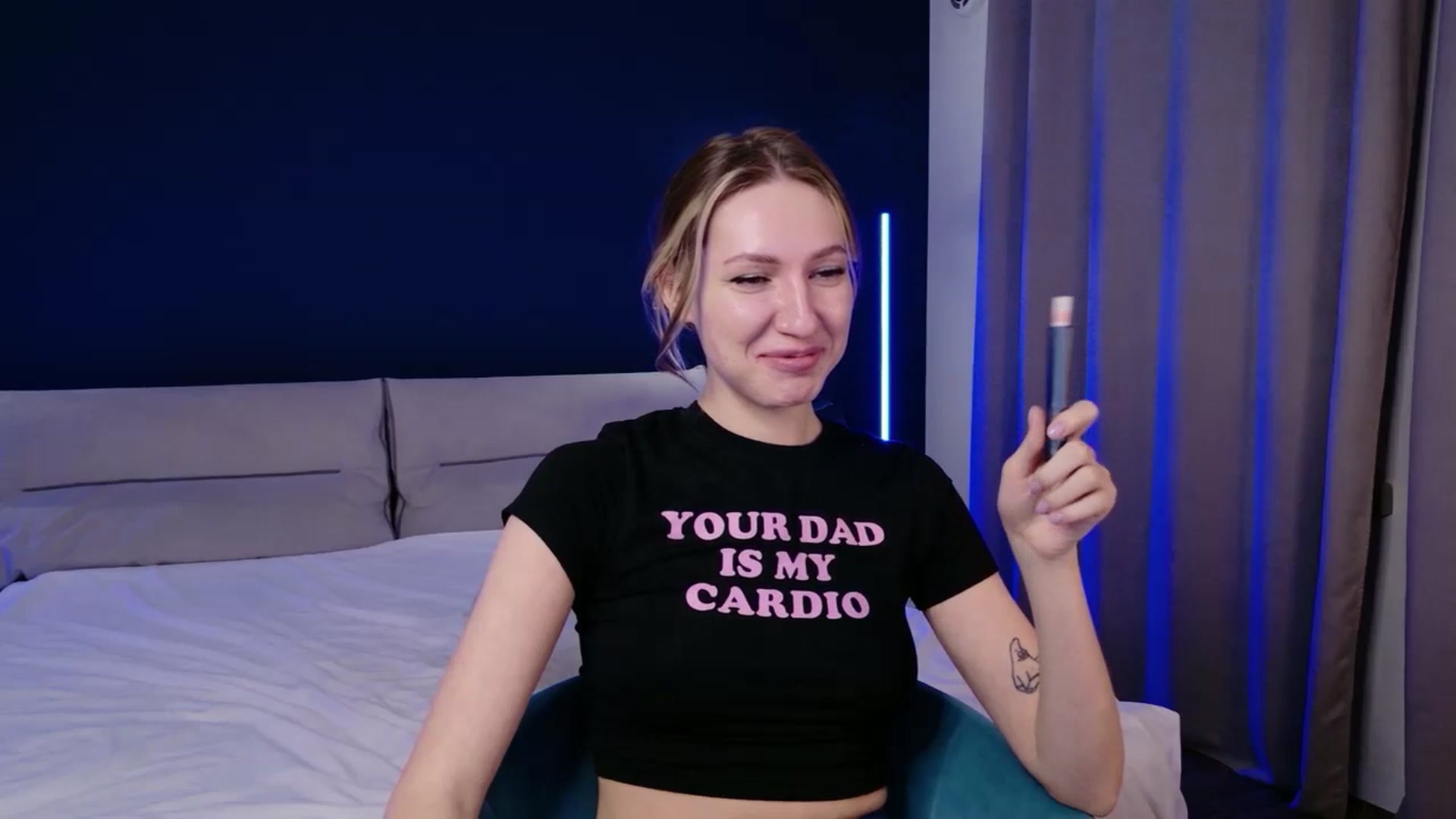 Gallery image thumbnail from LovelyGin's myfreecams stream on, 11/10/2025, 17:26 image 7 of 20