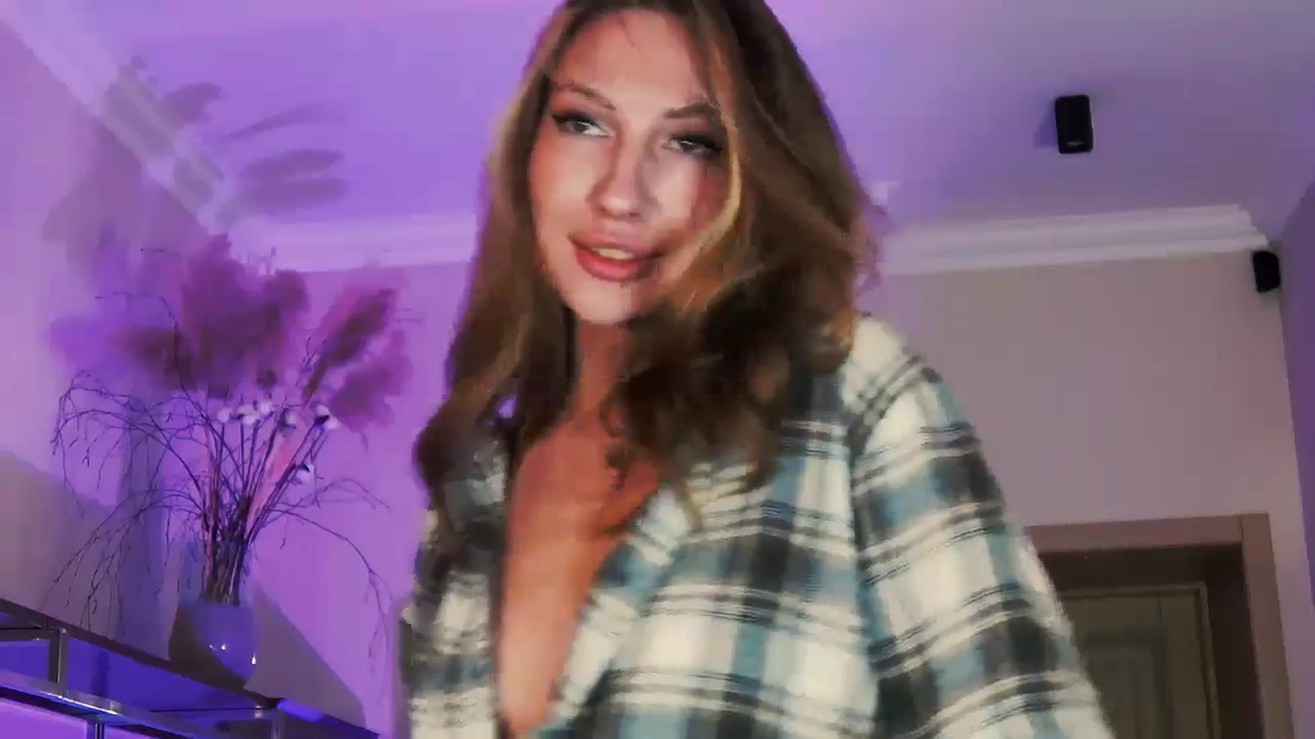 Gallery image thumbnail from LovelyGin's myfreecams stream on, 11/11/2025, 16:43 image 11 of 20