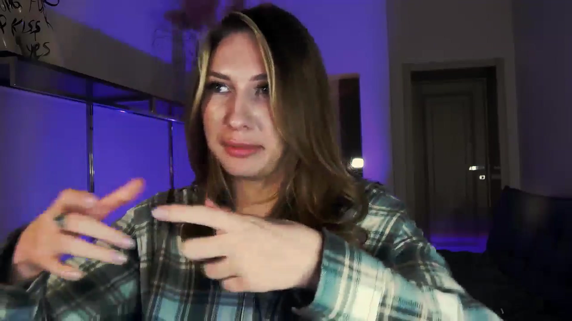 Gallery image thumbnail from LovelyGin's myfreecams stream on, 11/11/2025, 16:43 image 15 of 20