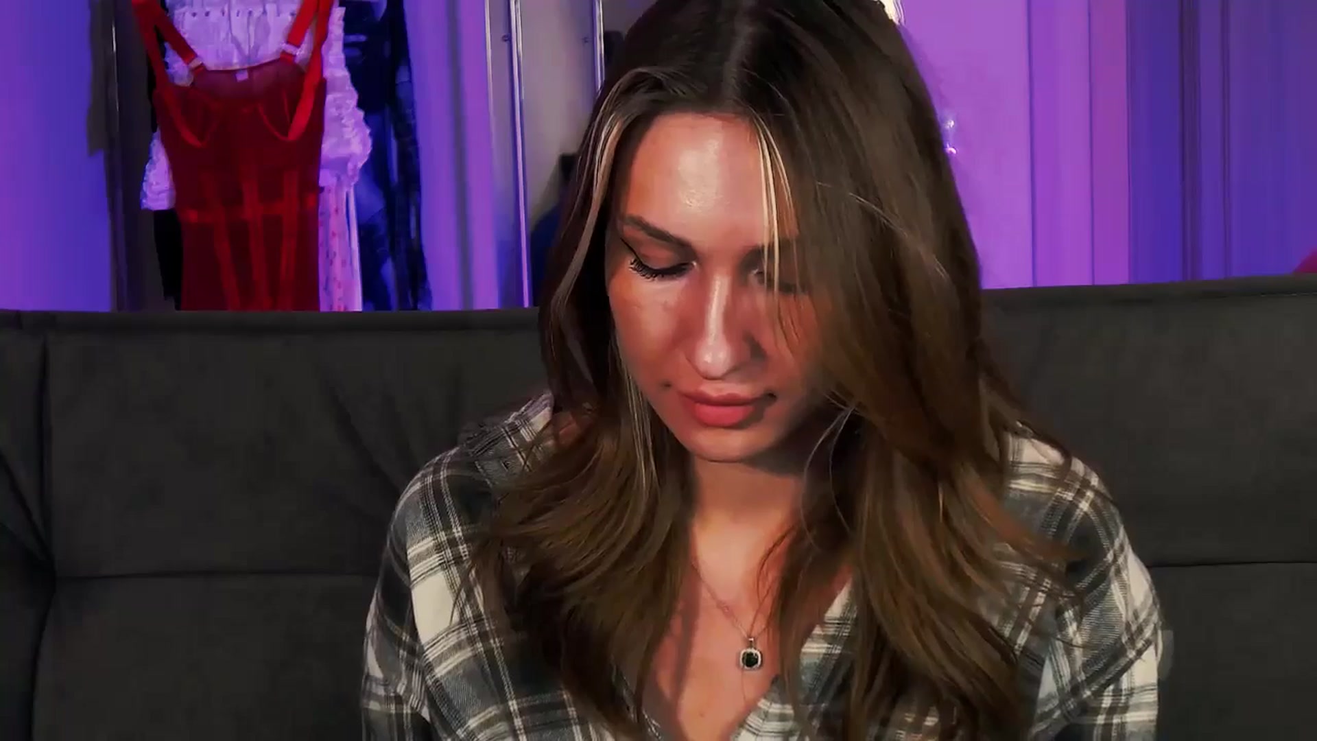 Gallery image thumbnail from LovelyGin's myfreecams stream on, 11/11/2025, 18:57 image 15 of 20