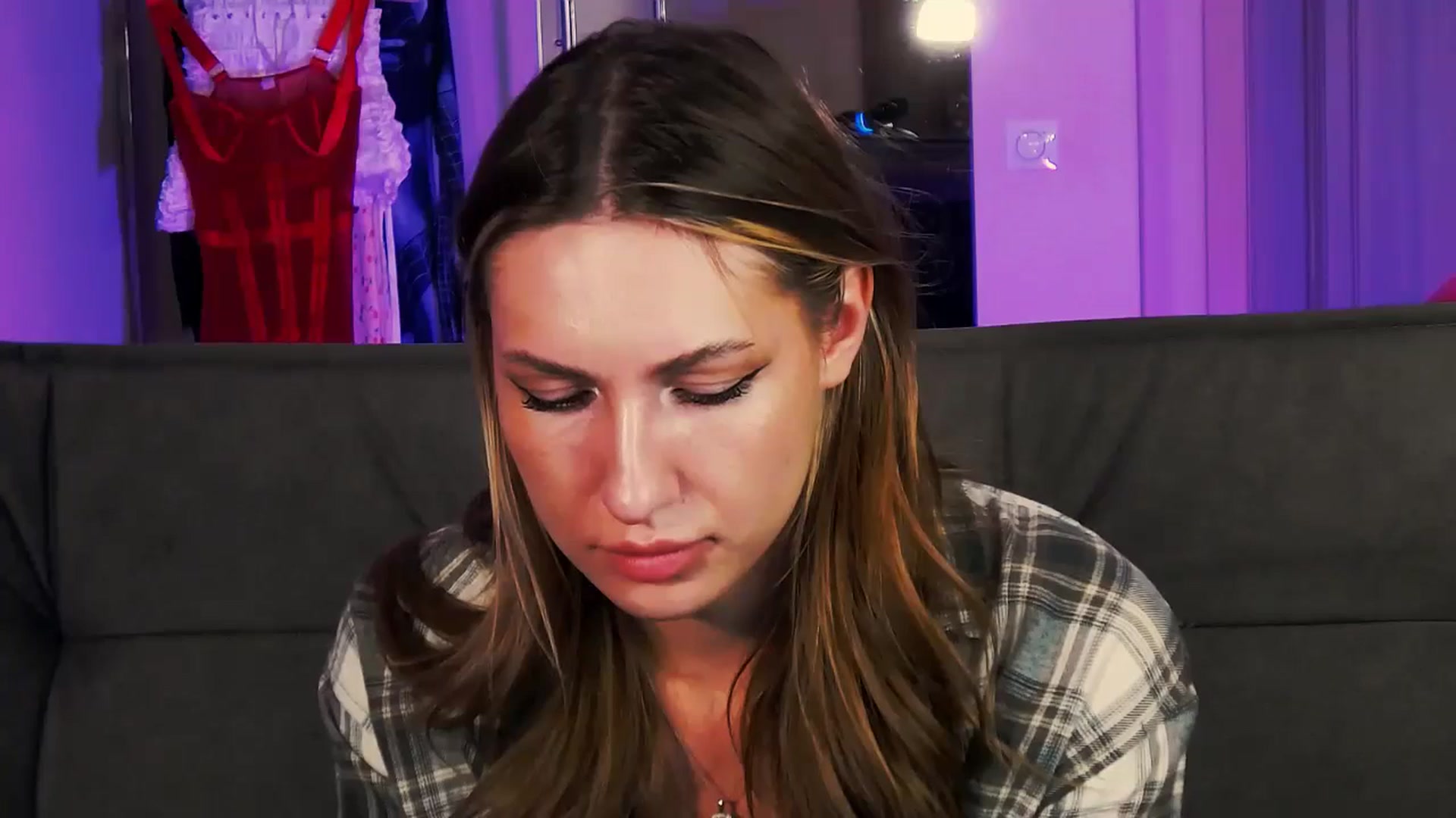 Gallery image thumbnail from LovelyGin's myfreecams stream on, 11/11/2025, 18:57 image 12 of 20