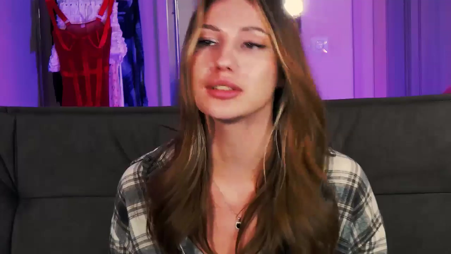 Gallery image thumbnail from LovelyGin's myfreecams stream on, 11/11/2025, 18:57 image 16 of 20