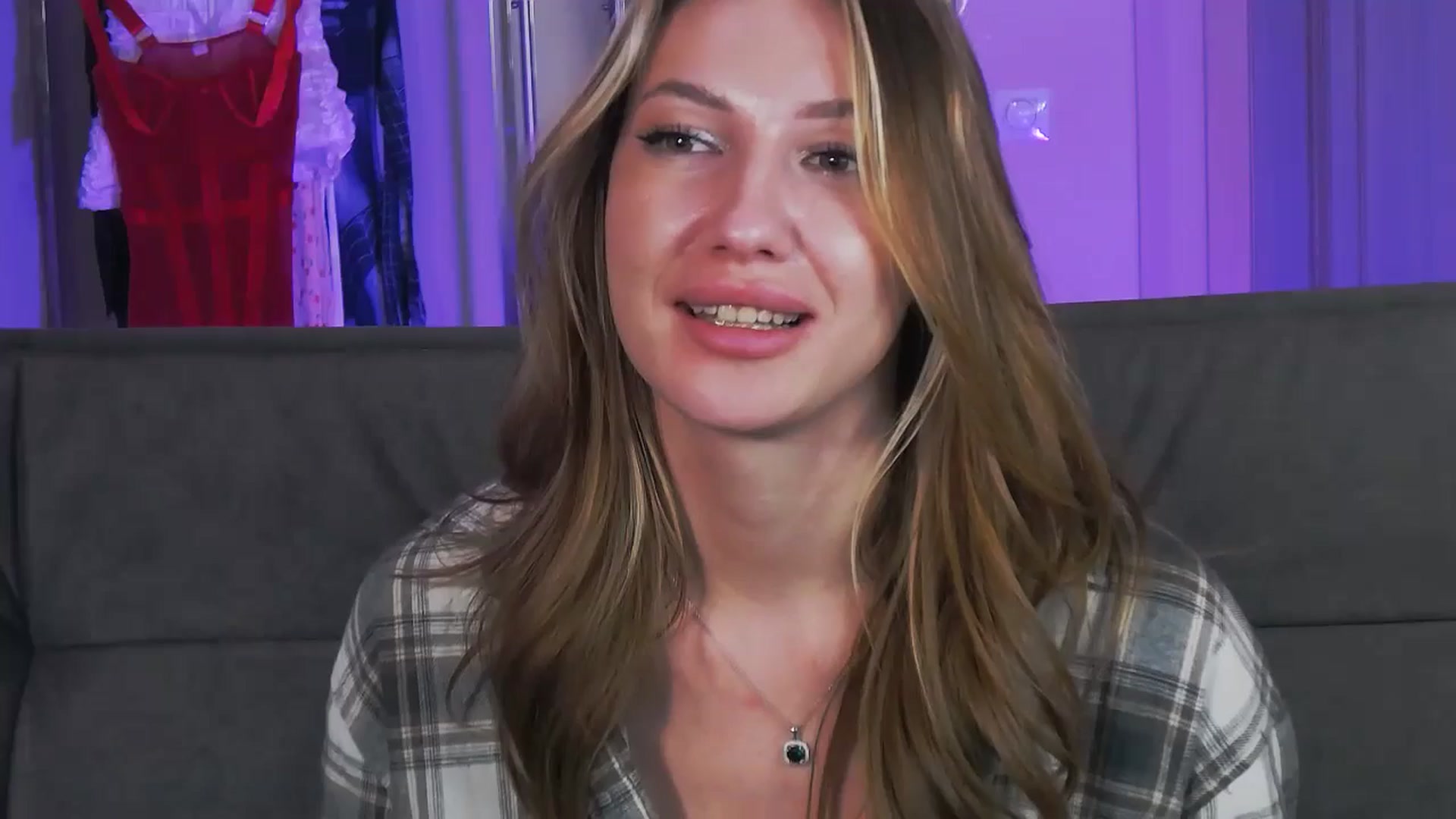 Gallery image thumbnail from LovelyGin's myfreecams stream on, 11/11/2025, 20:02 image 6 of 20