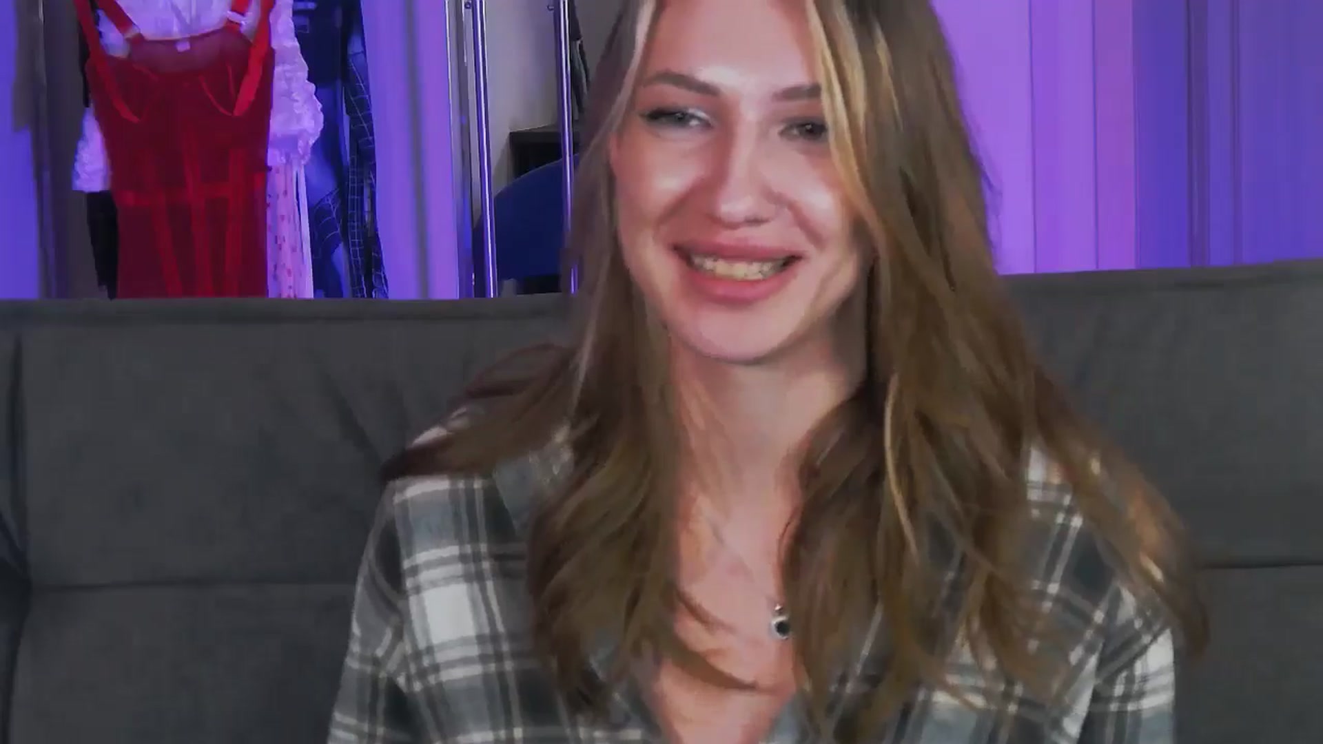 Gallery image thumbnail from LovelyGin's myfreecams stream on, 11/11/2025, 20:02 image 18 of 20