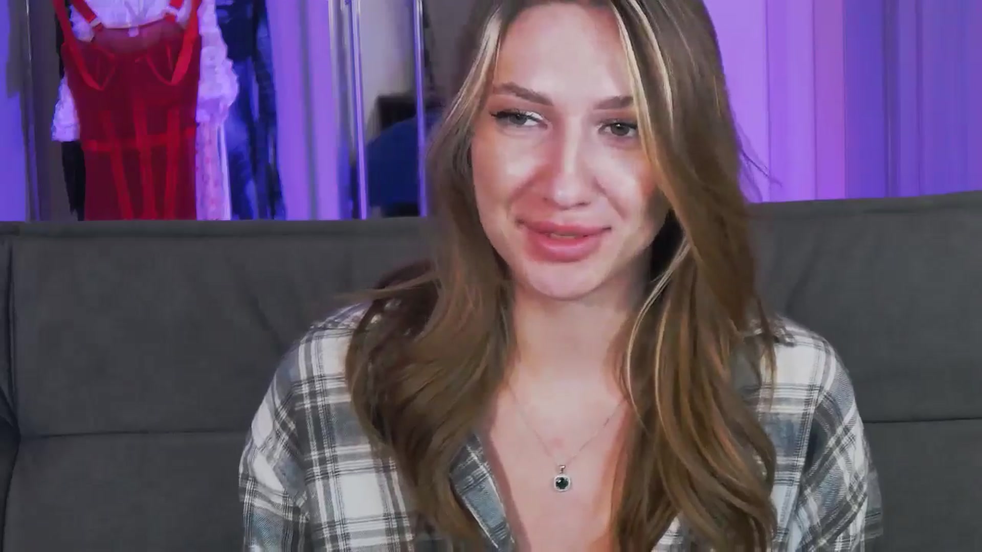 Gallery image thumbnail from LovelyGin's myfreecams stream on, 11/11/2025, 20:02 image 9 of 20