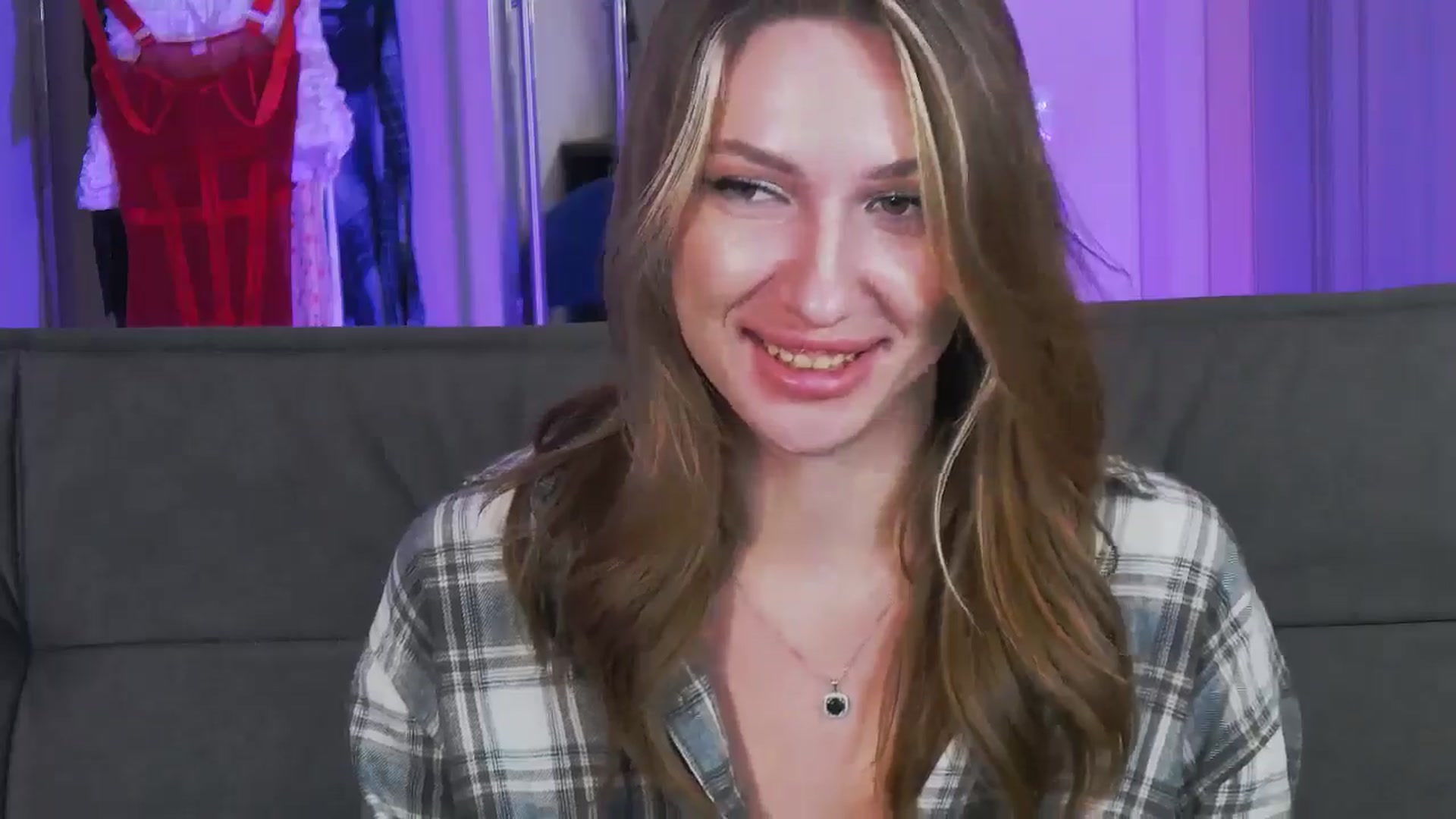 Gallery image thumbnail from LovelyGin's myfreecams stream on, 11/11/2025, 20:02 image 10 of 20