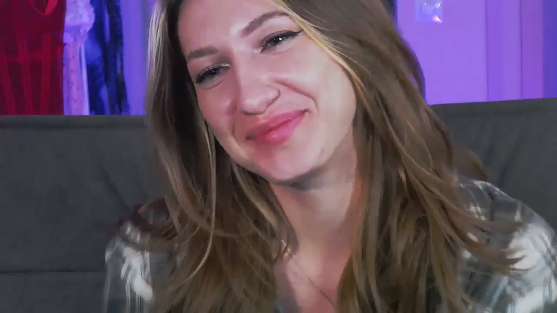 Gallery image thumbnail from LovelyGin's myfreecams stream on, 11/11/2025, 20:02 image 4 of 20