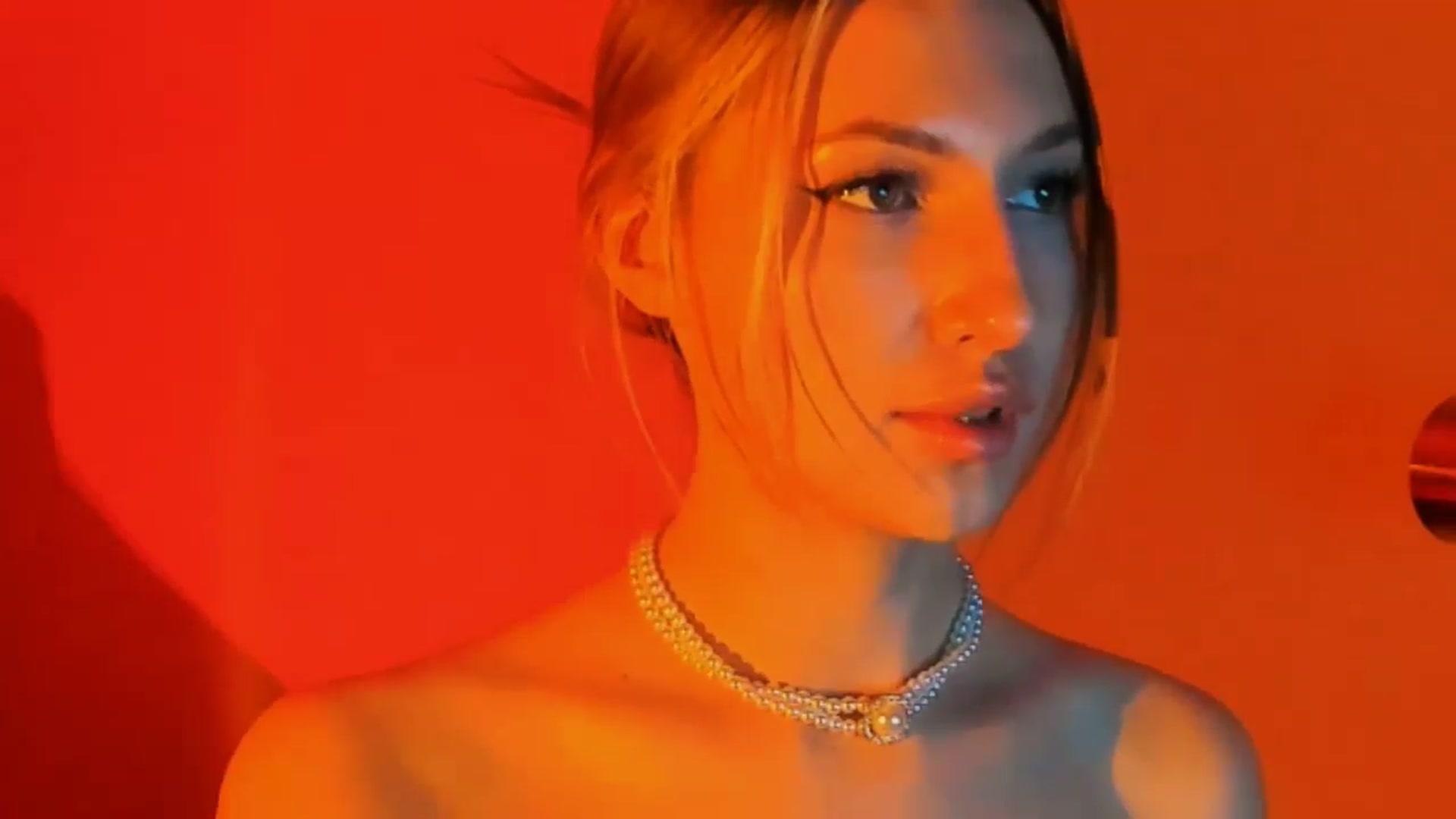 Gallery image thumbnail from LovelyGin's myfreecams stream on, 11/14/2025, 15:18 image 20 of 20
