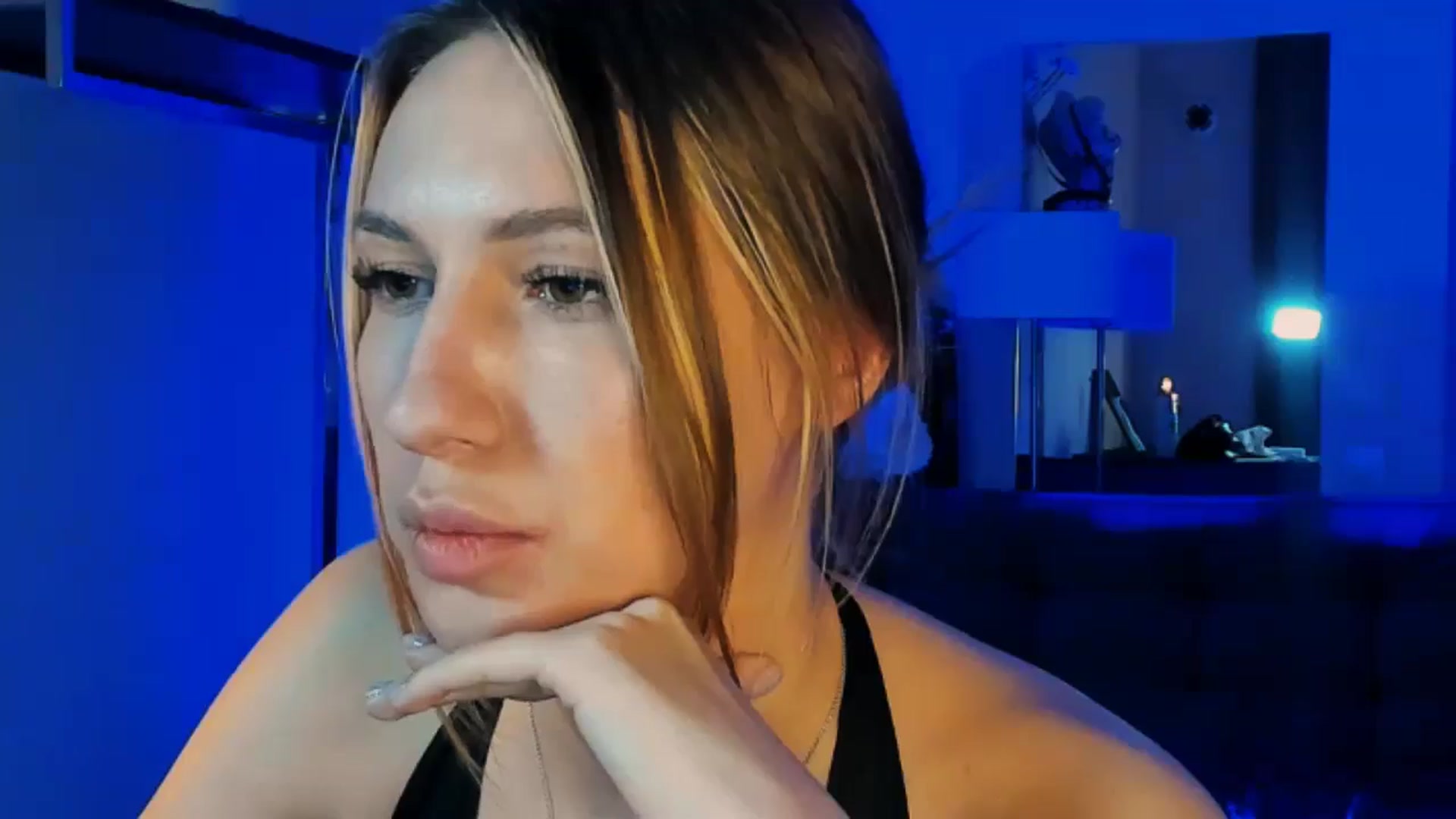 Gallery image thumbnail from LovelyGin's myfreecams stream on, 11/14/2025, 17:36 image 13 of 20