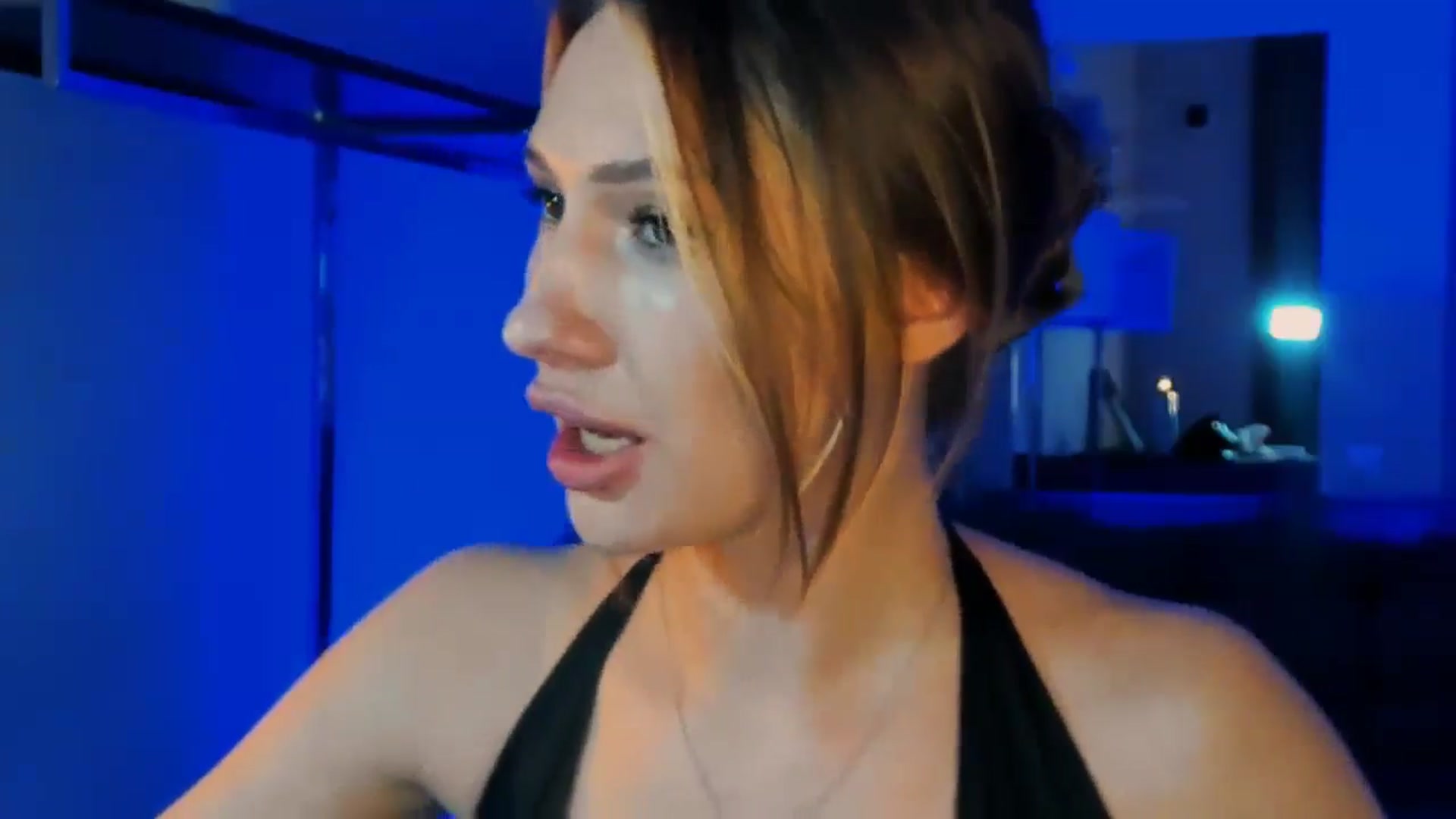 Gallery image thumbnail from LovelyGin's myfreecams stream on, 11/14/2025, 17:36 image 18 of 20