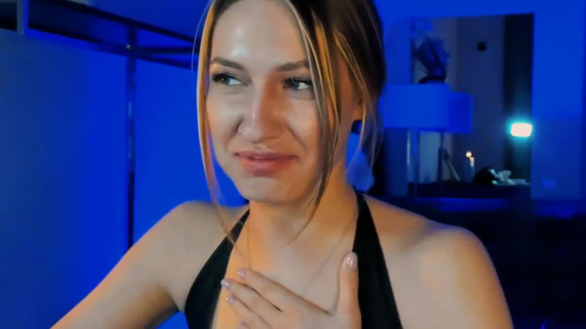 Gallery image thumbnail from LovelyGin's myfreecams stream on, 11/14/2025, 17:36 image 14 of 20