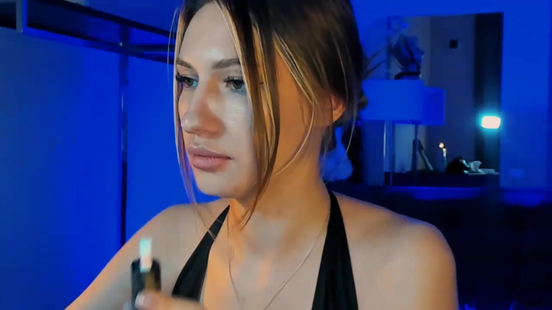 Gallery image thumbnail from LovelyGin's myfreecams stream on, 11/14/2025, 17:36 image 15 of 20