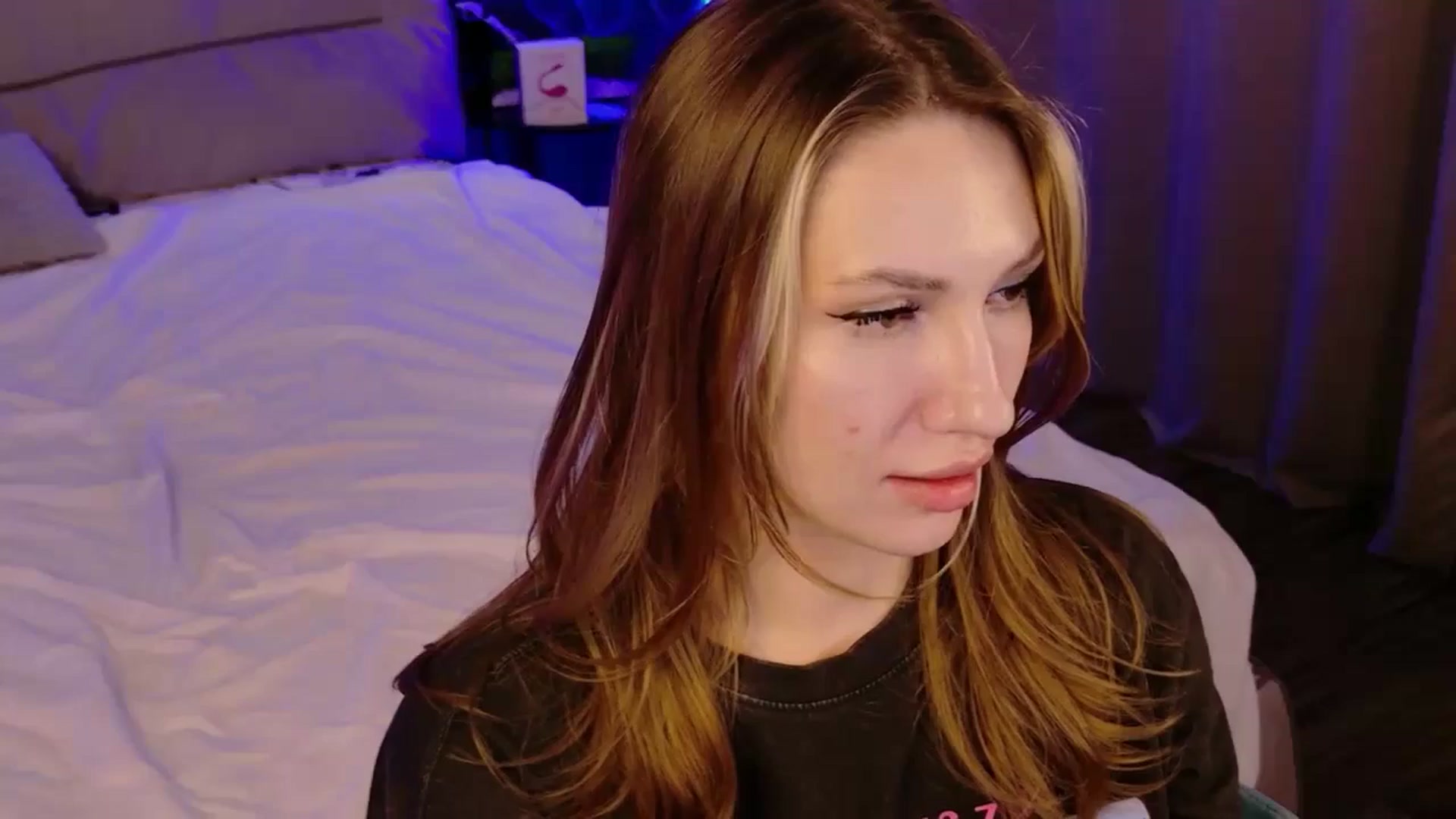 Gallery image thumbnail from LovelyGin's myfreecams stream on, 11/17/2025, 20:18 image 7 of 20