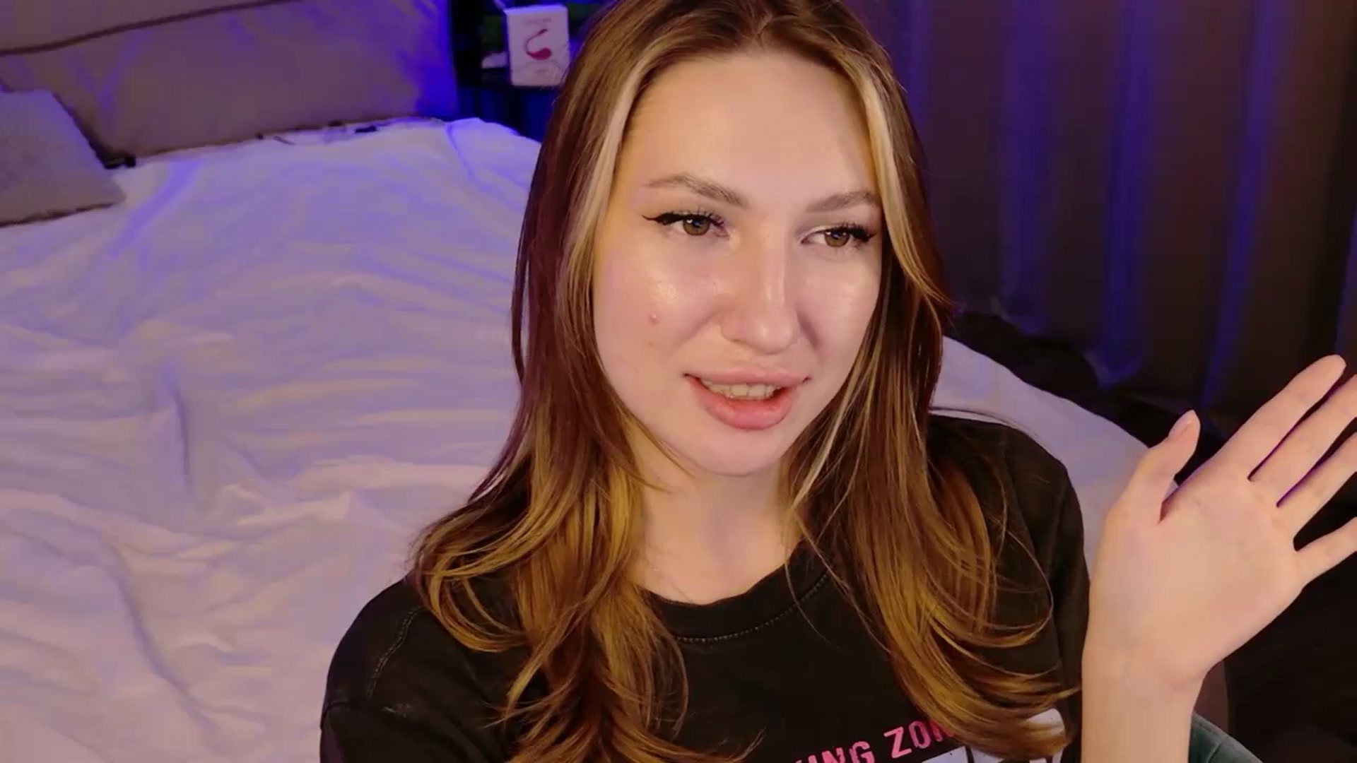 Gallery image thumbnail from LovelyGin's myfreecams stream on, 11/17/2025, 20:18 image 4 of 20