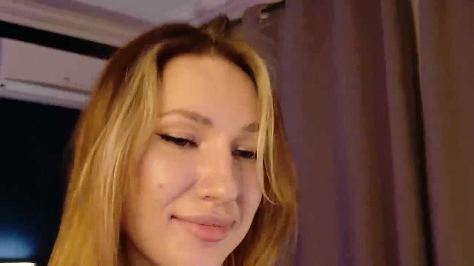 Gallery image thumbnail from LovelyGin's myfreecams stream on, 11/17/2025, 20:18 image 20 of 20