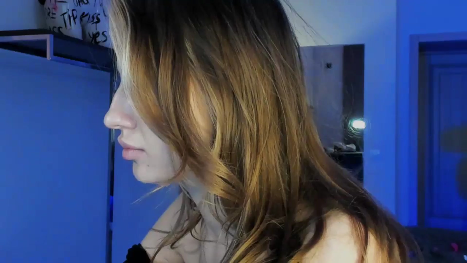 Gallery image thumbnail from LovelyGin's myfreecams stream on, 11/20/2025, 20:05 image 12 of 20