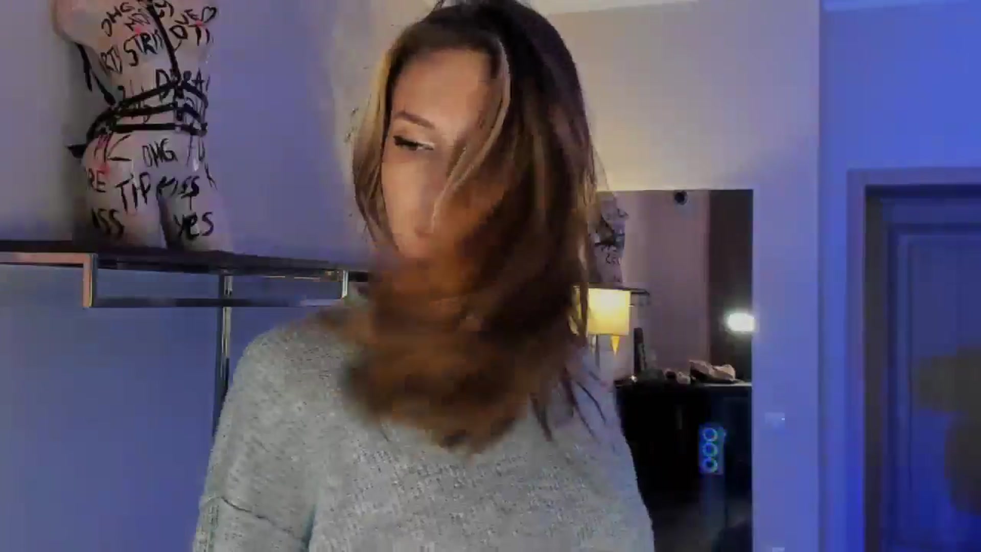 Gallery image thumbnail from LovelyGin's myfreecams stream on, 11/20/2025, 20:05 image 18 of 20