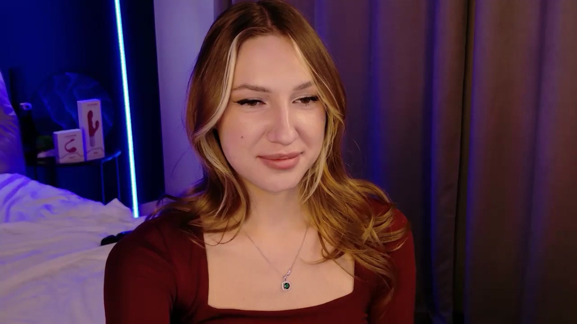 Gallery image thumbnail from LovelyGin's myfreecams stream on, 11/21/2025, 16:16 image 7 of 20