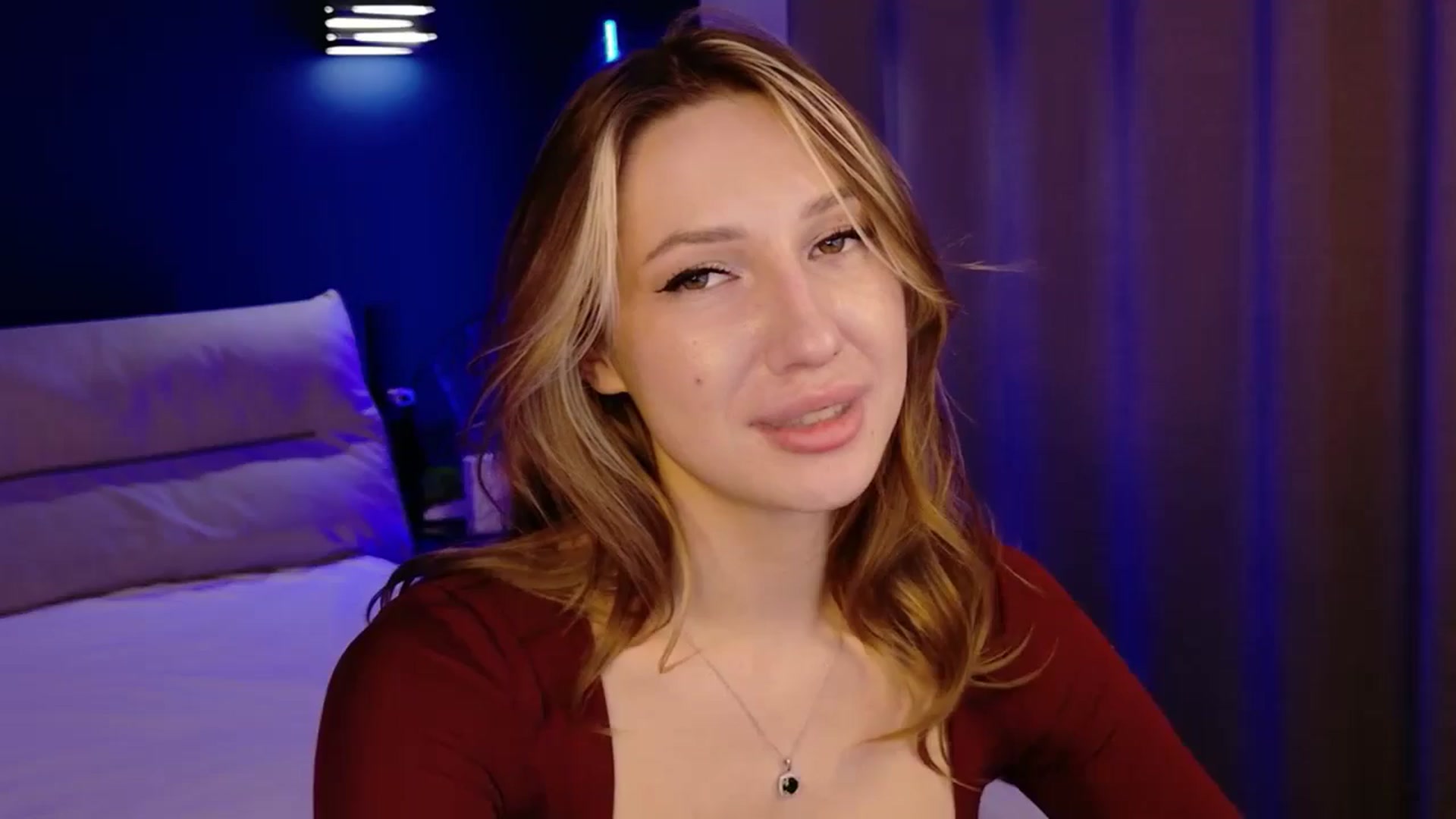 Gallery image thumbnail from LovelyGin's myfreecams stream on, 11/21/2025, 18:28 image 2 of 20